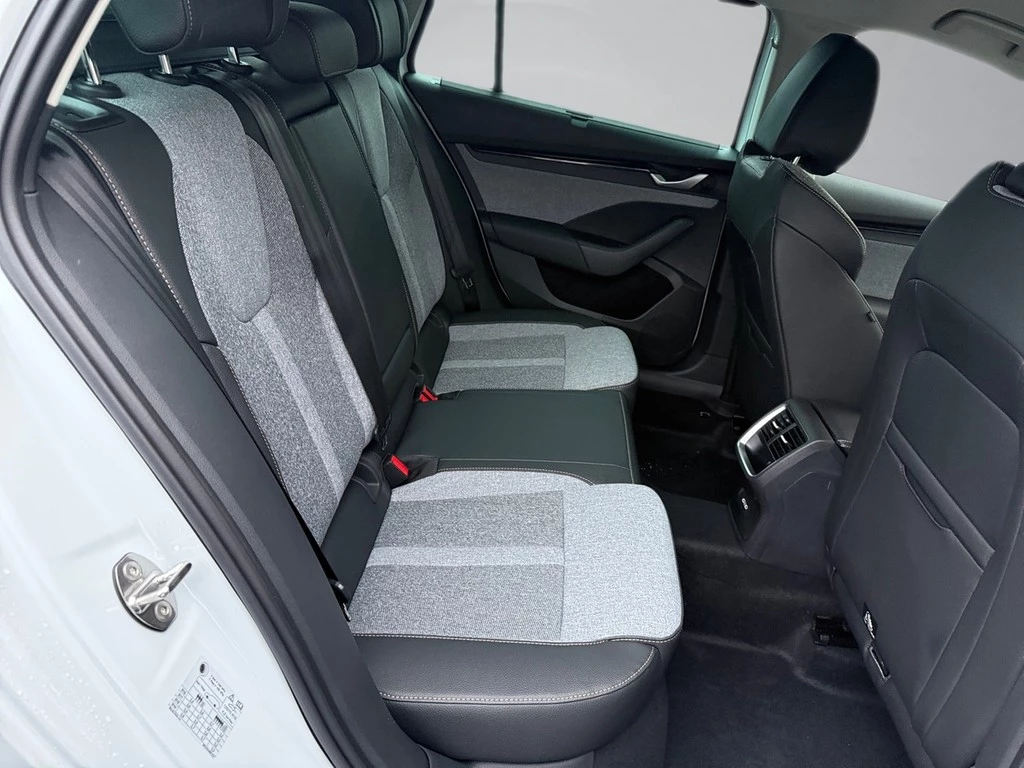 Škoda Octavia Combi 1.5 TSI mHEV 110 kW Balance, AHK