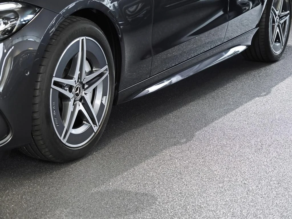 Mercedes-Benz-C-Klasse 300 d-image-6