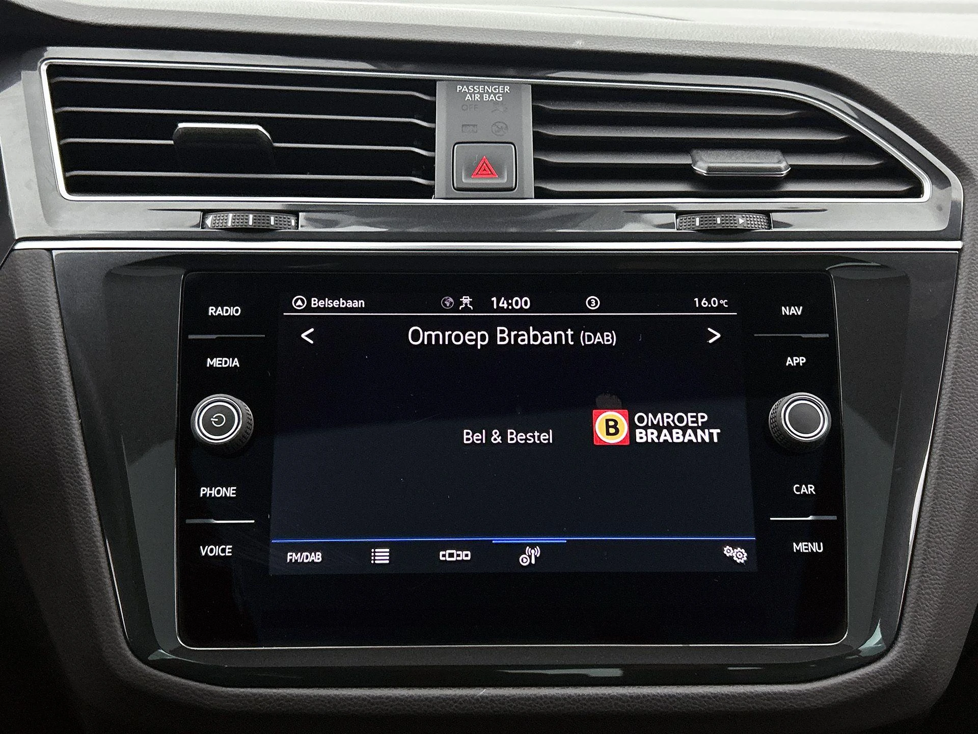 Volkswagen-Tiguan-image-6