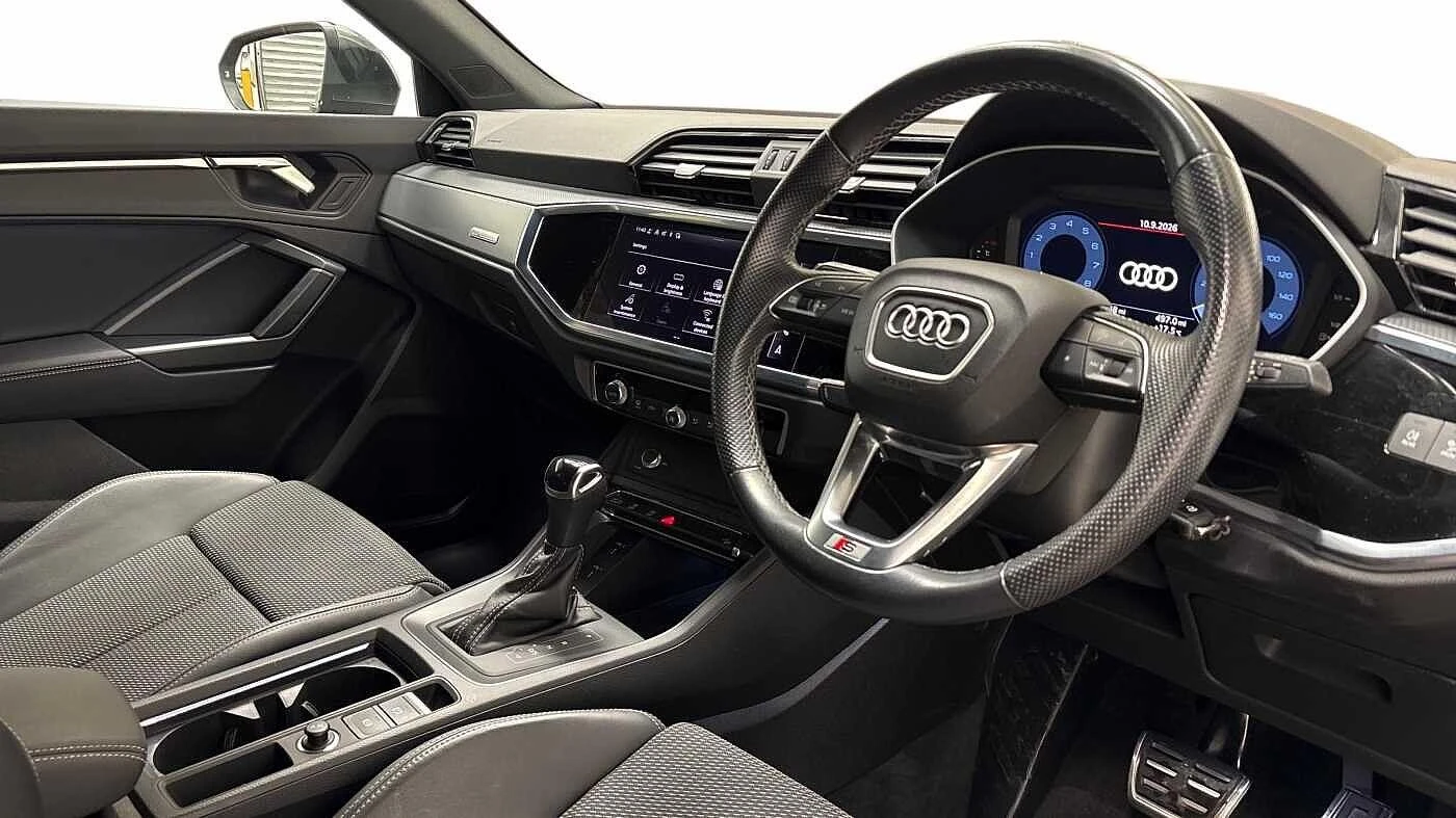 Audi-Q3-image-33