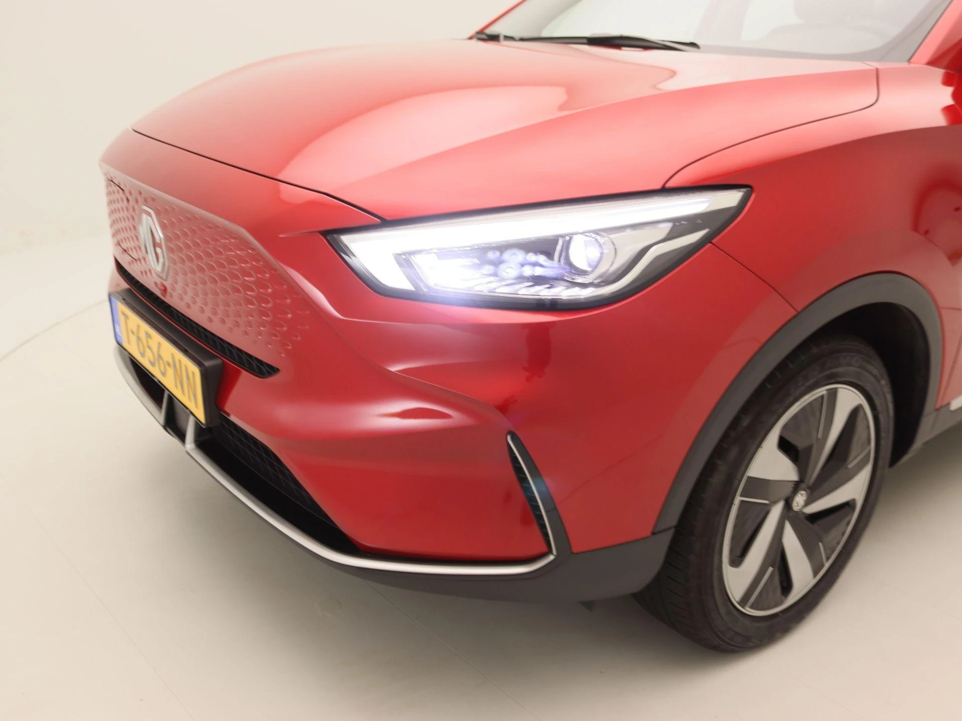 MG-ZS EV-image-14