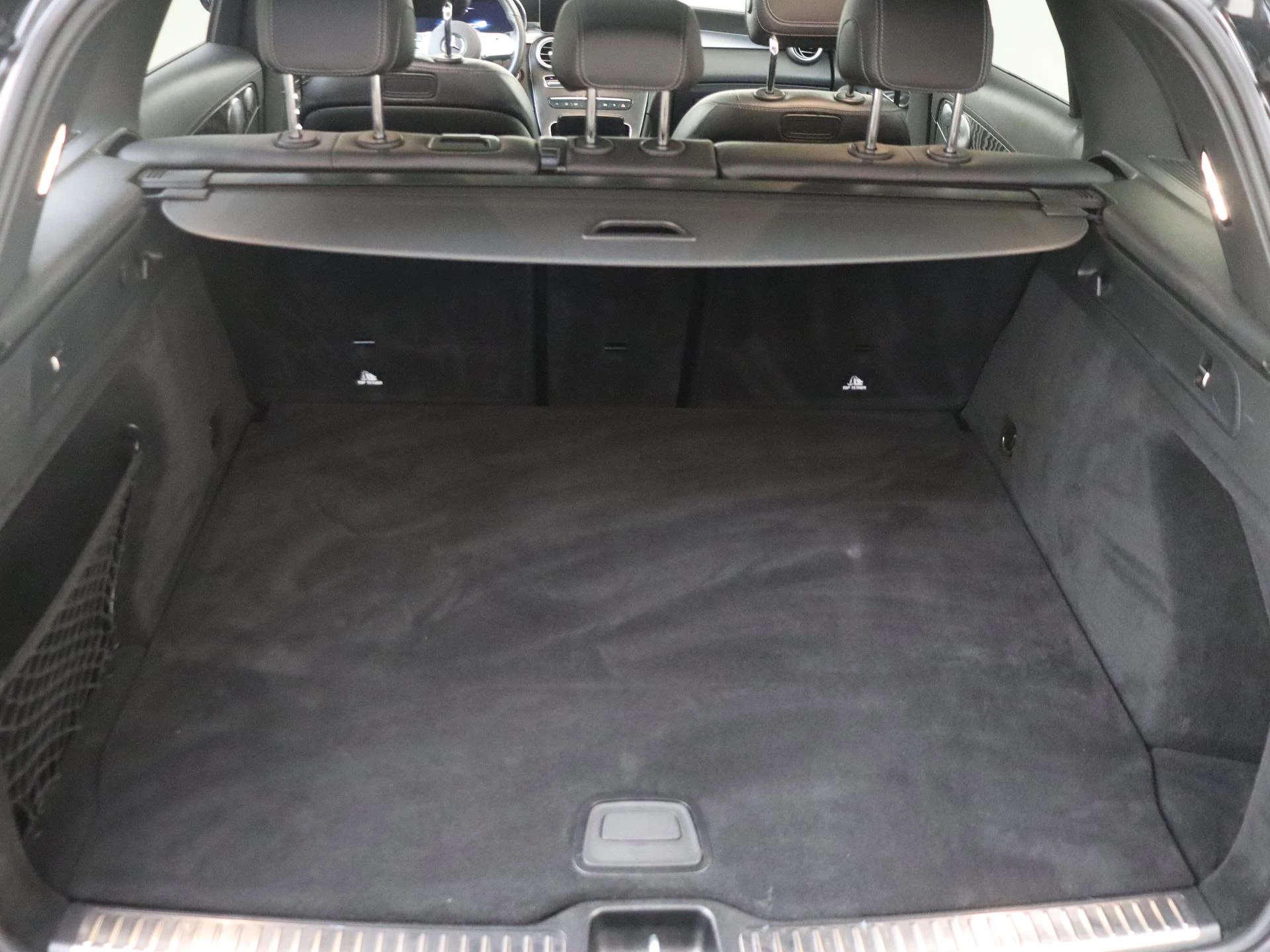 Mercedes-Benz-GLC-image-30