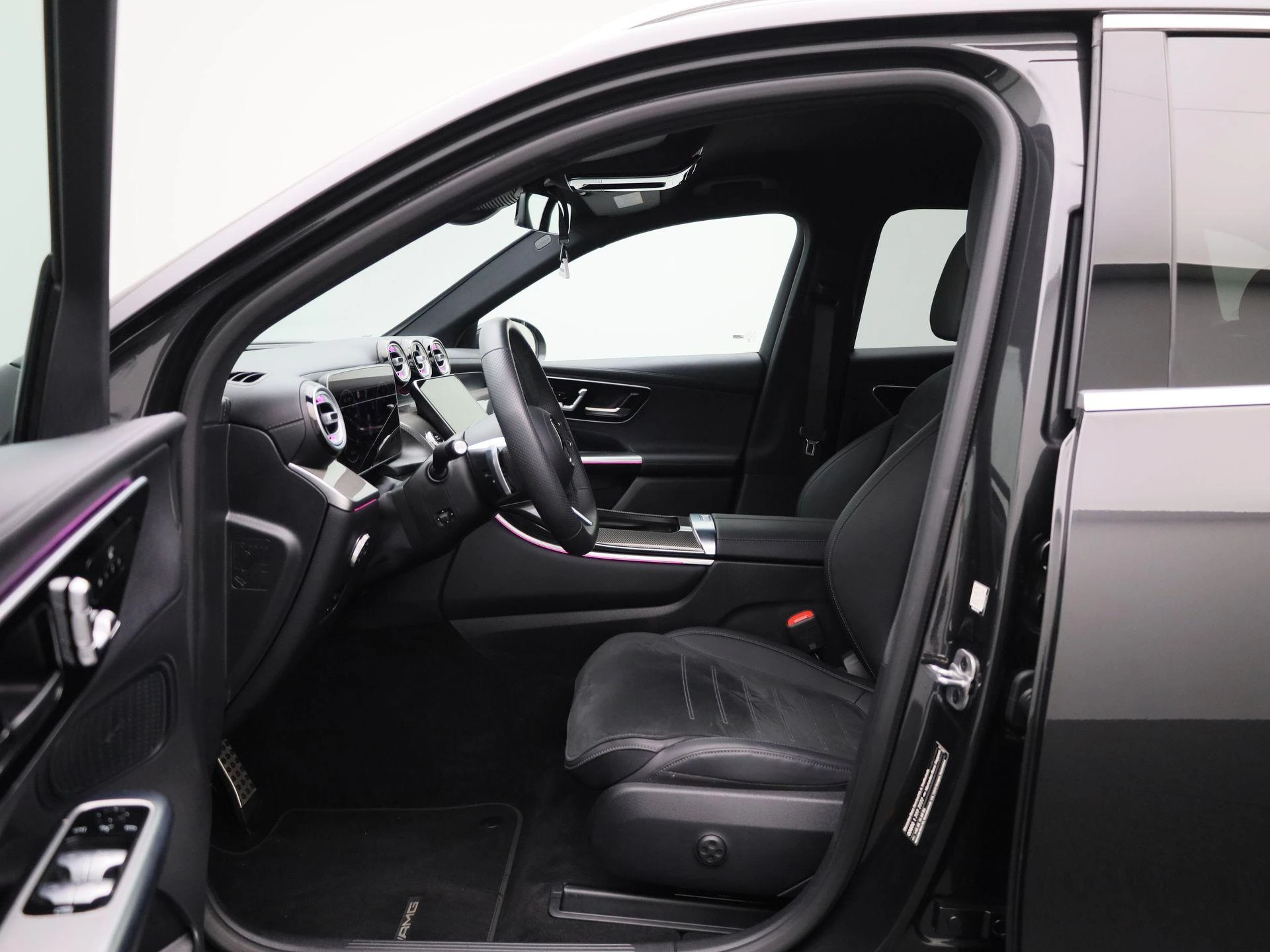 Mercedes-Benz-GLC-image-8