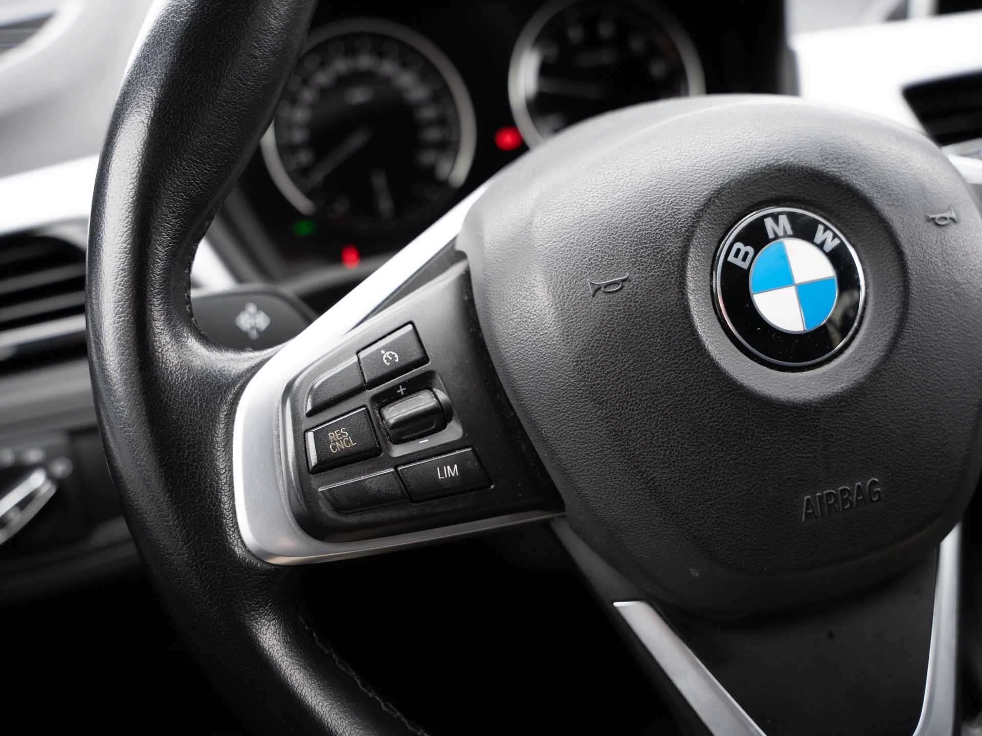 BMW X1 sDrive18i Advantage.Navi. LED