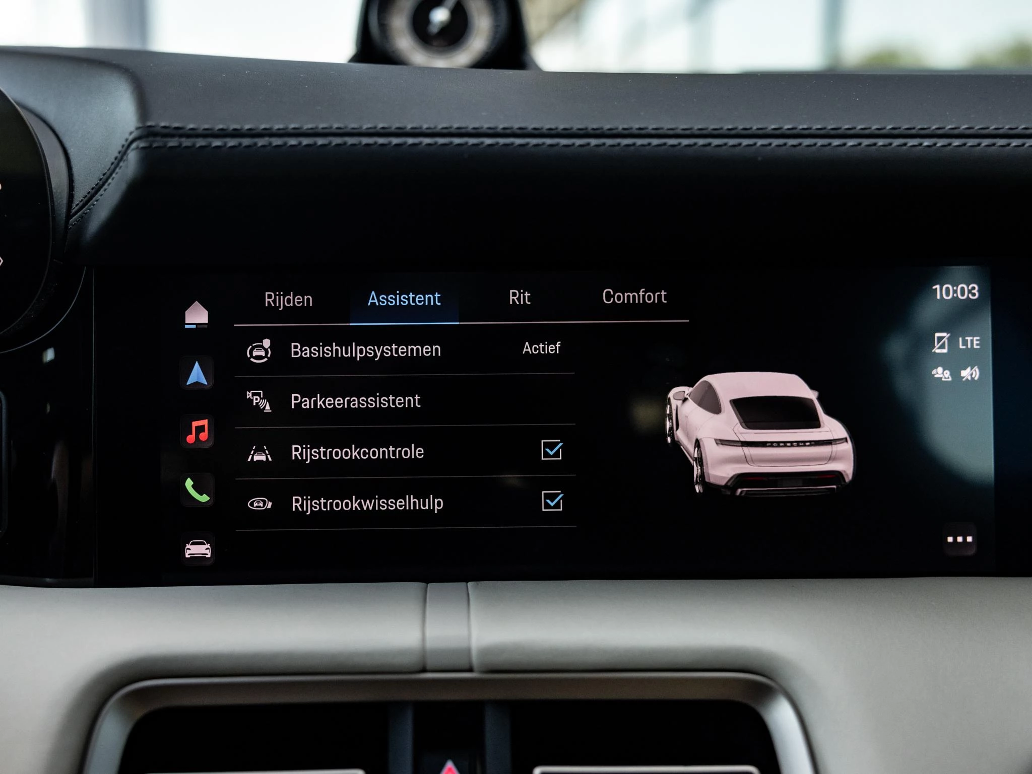 Porsche-Taycan-image-38