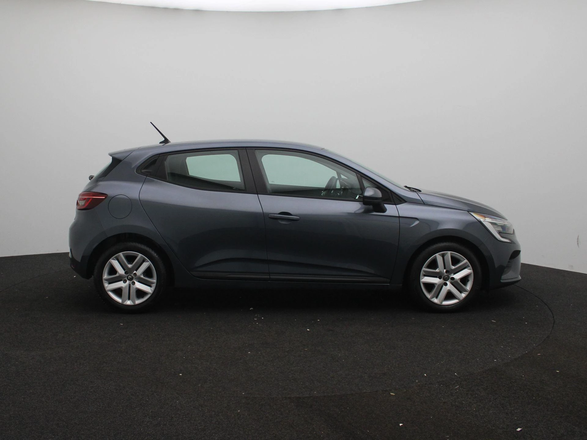 Renault-Clio-image-5