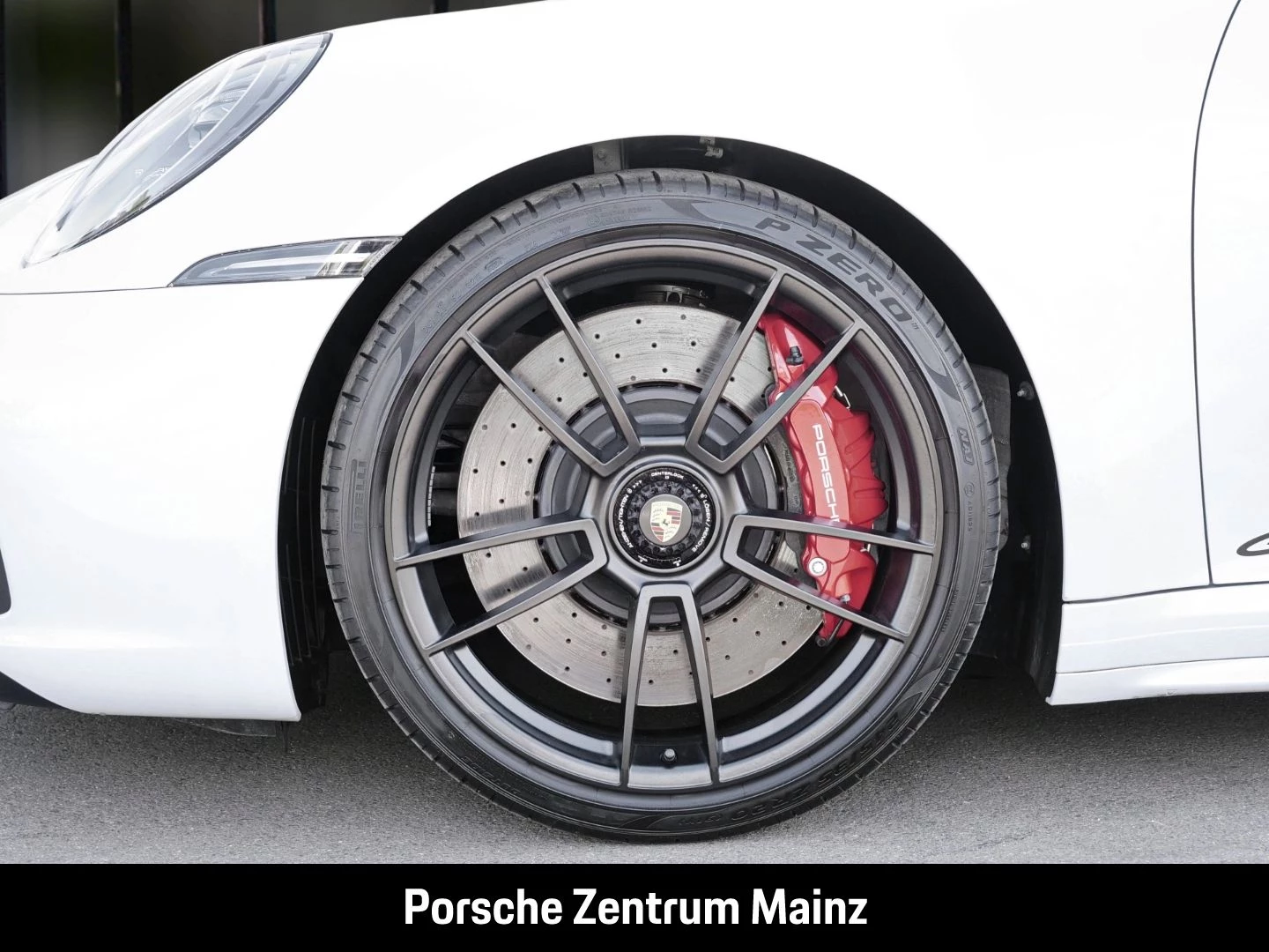 Porsche-911-image-10