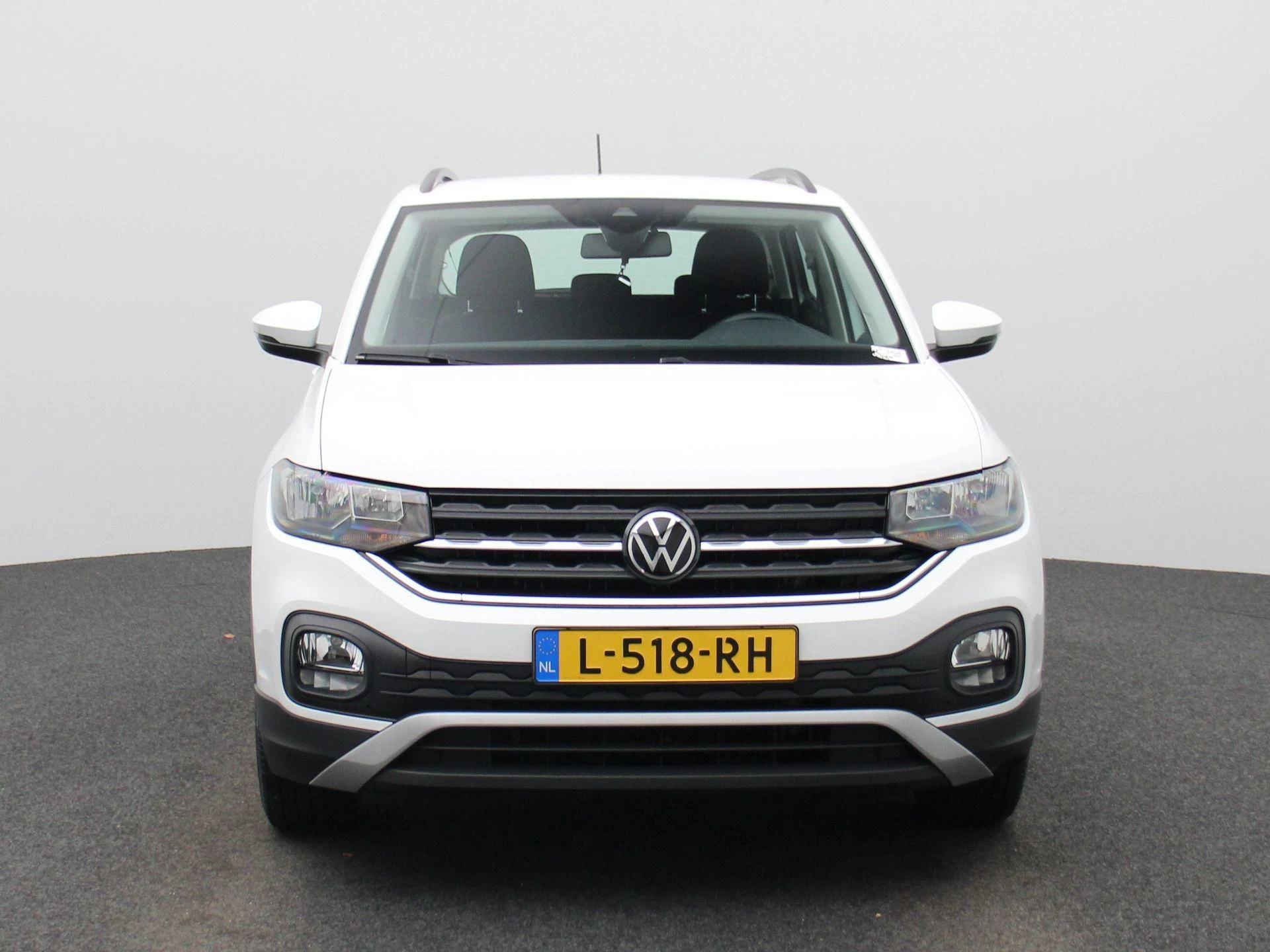 Volkswagen-T-Cross-image-2