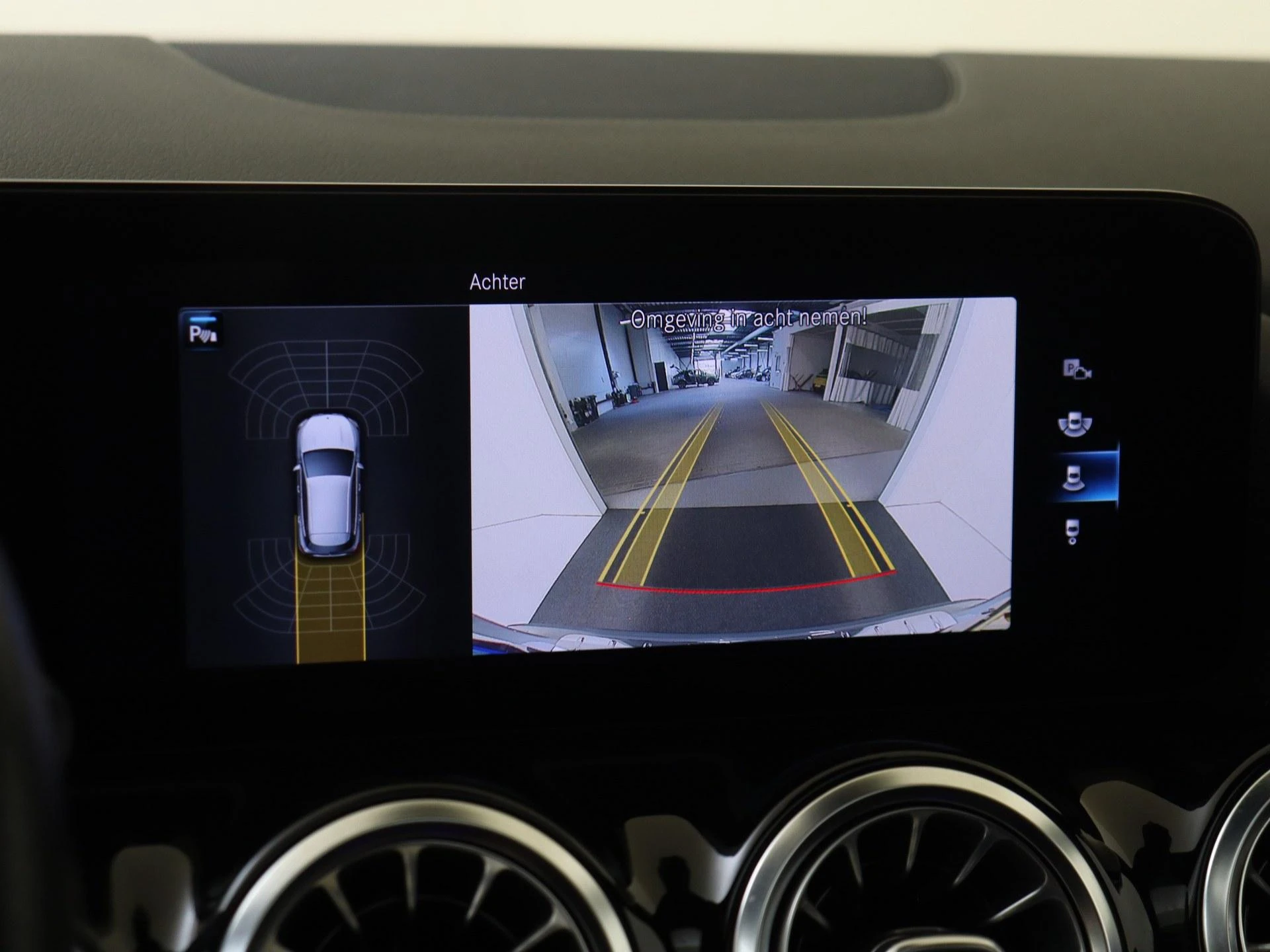 Mercedes-Benz GLA 200 Business Solution AMG