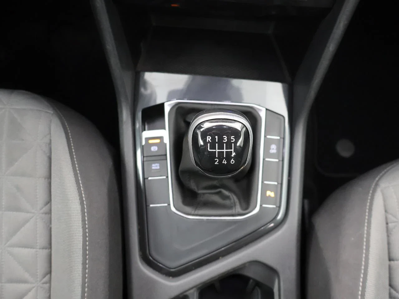 Volkswagen-Tiguan-image-20