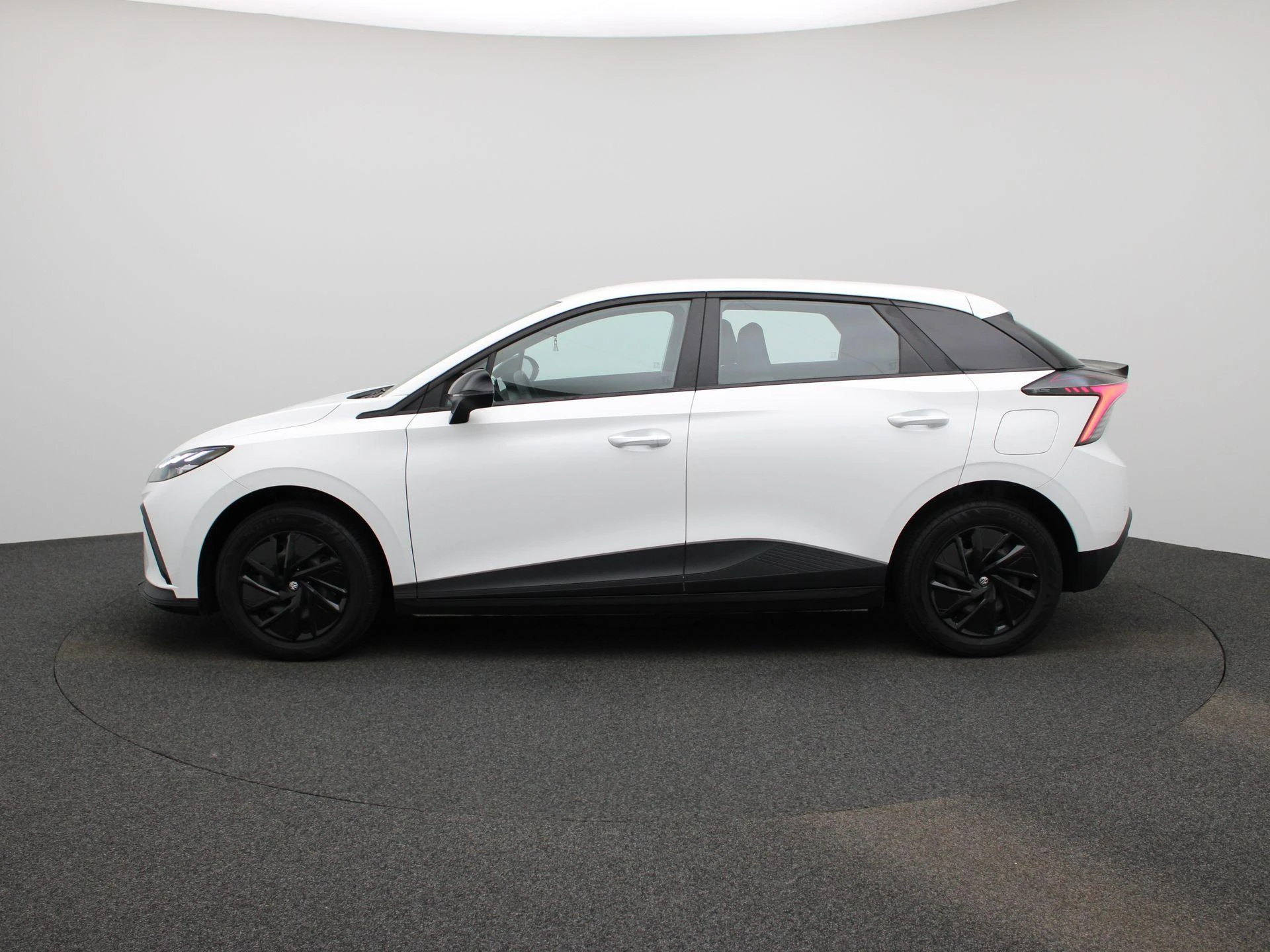 MG-MG4 EV-image-3