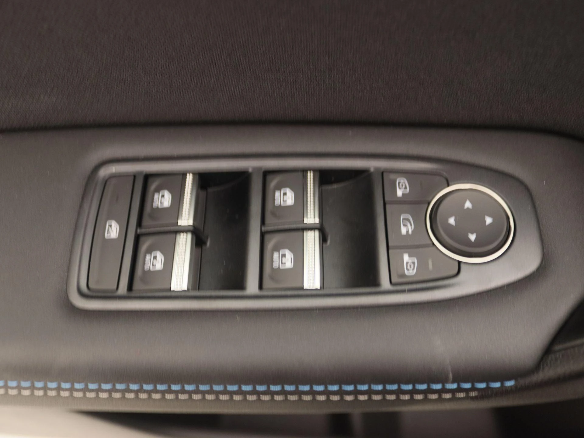Renault-Captur-image-21