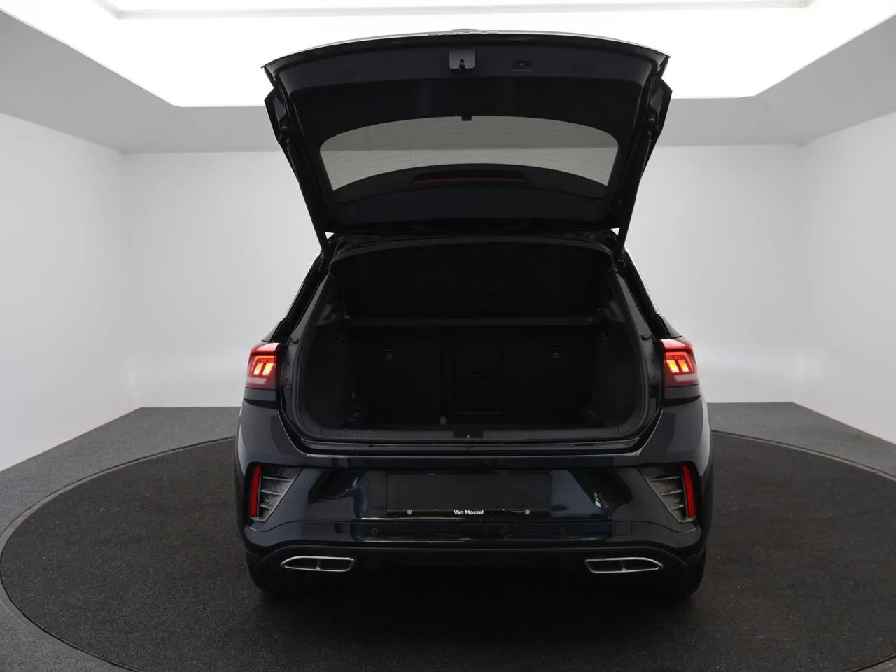 Volkswagen T-Roc T-Roc R-Line Business 1.5 TSI OPF*150PK *DSG*PANO*VIRTUAL COCKPIT*NAVI*ACC*APP-CONNET*ZTLVRW