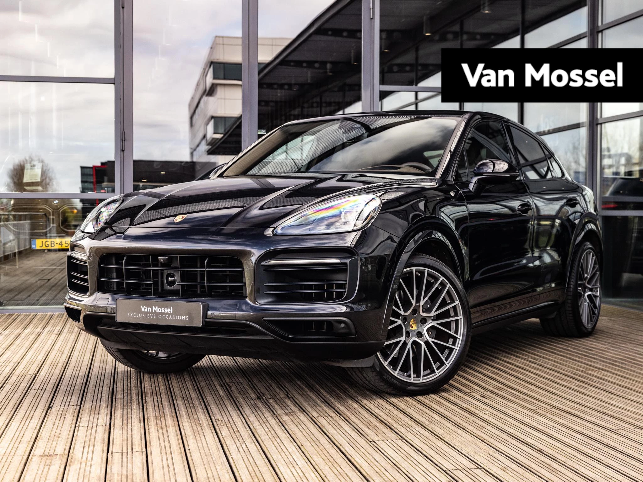 Porsche-Cayenne-image-0