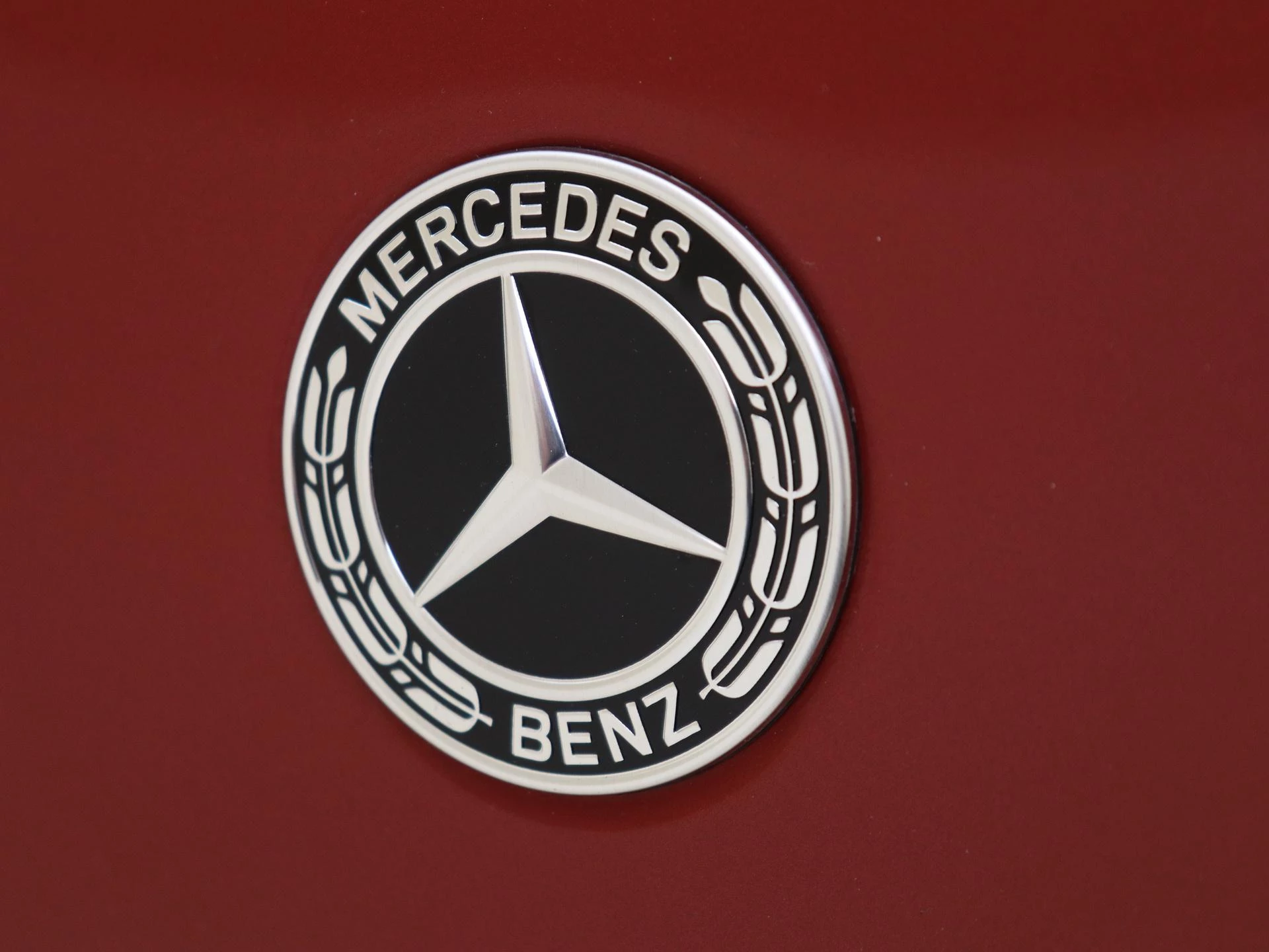 Mercedes-Benz A-Klasse 250 e Business Solution AMG