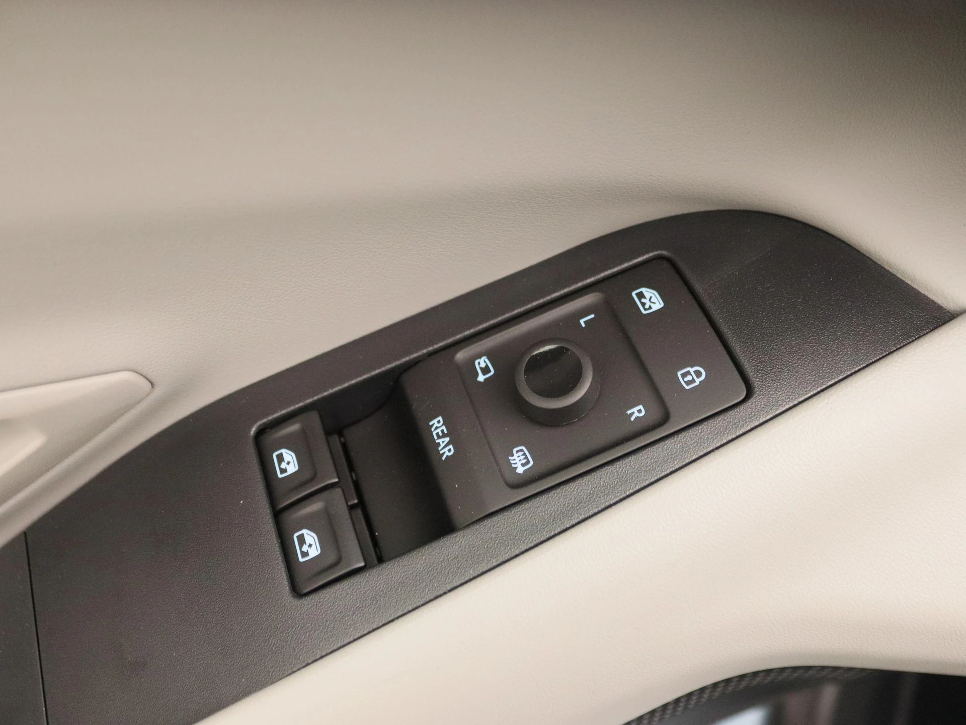 Ford-Explorer-image-22