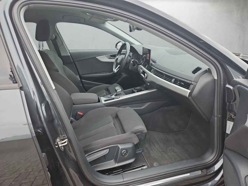 Audi A4 Avant 35 TFSI S tronic *Navi*Matrix*Kamera*