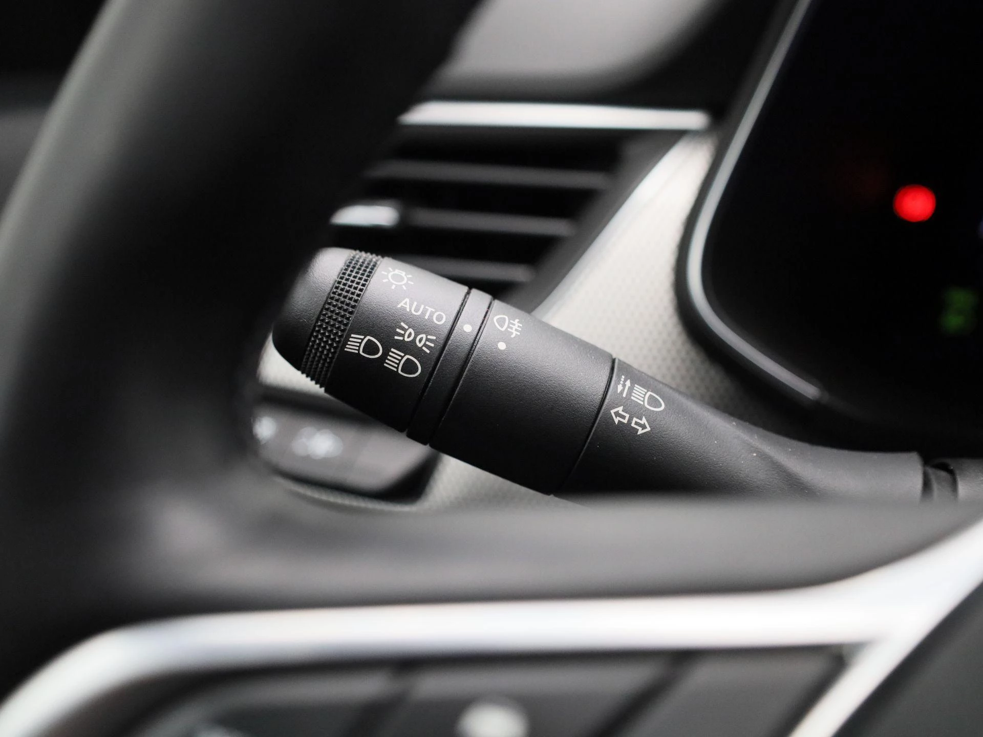 Renault-Arkana-image-21