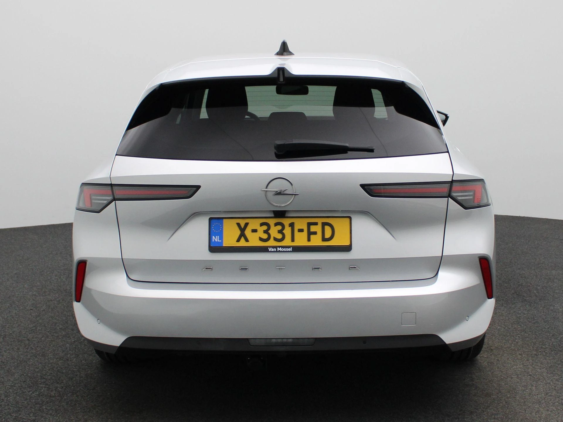 Opel-Astra-image-4