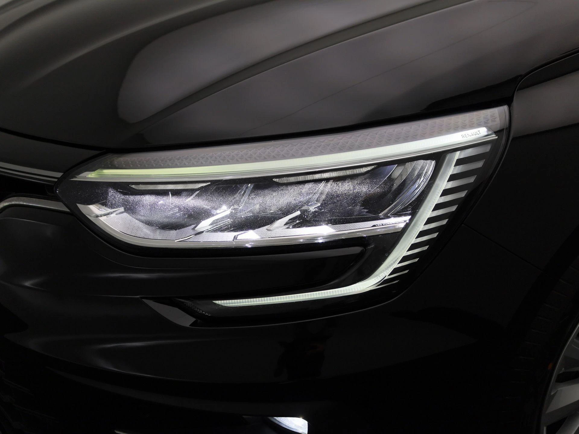 Renault-Mégane Grand Tour-image-16