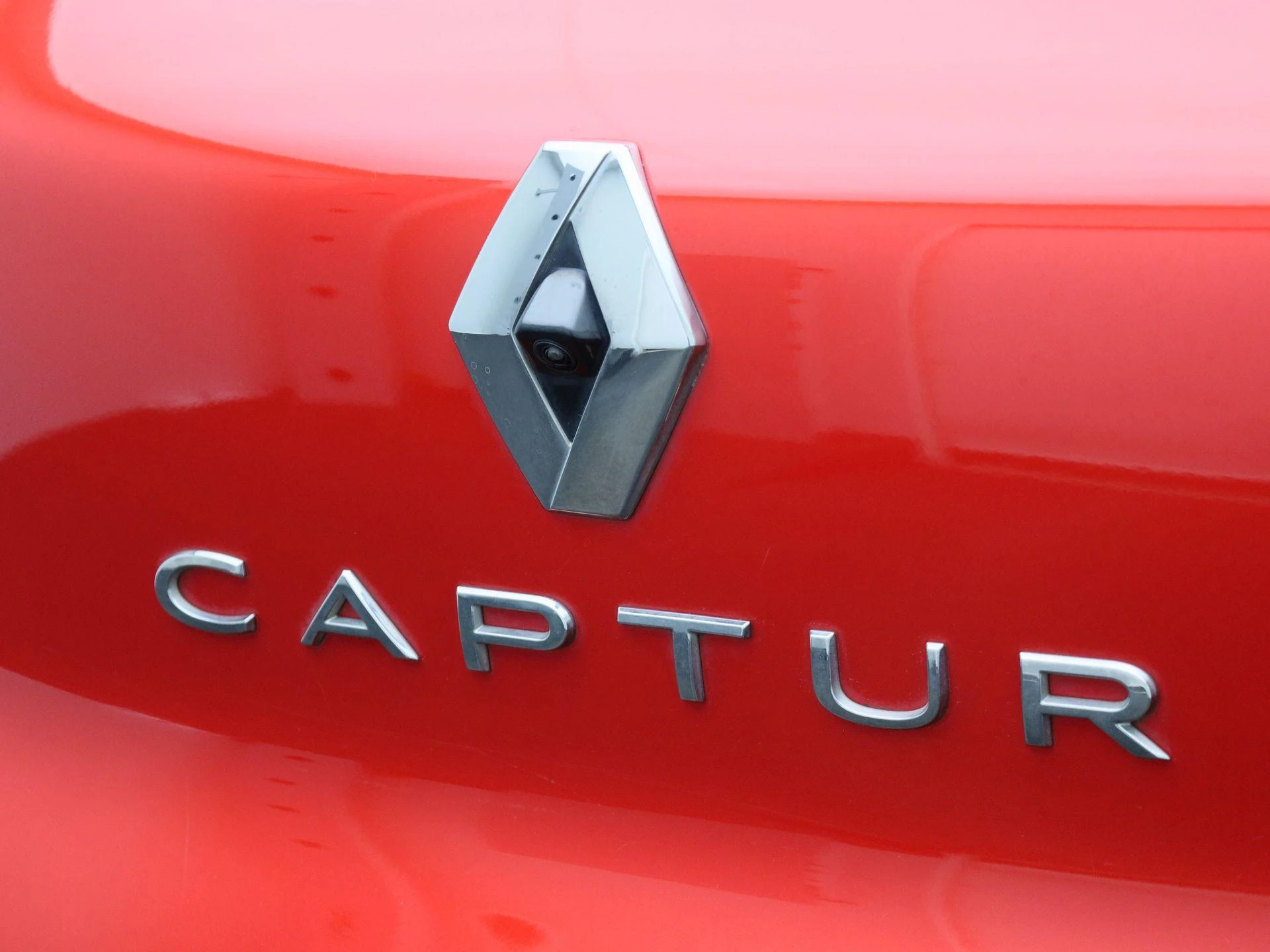 Renault Captur 1.6 E-Tech Plug-in Hybrid Initiale Paris 160PK