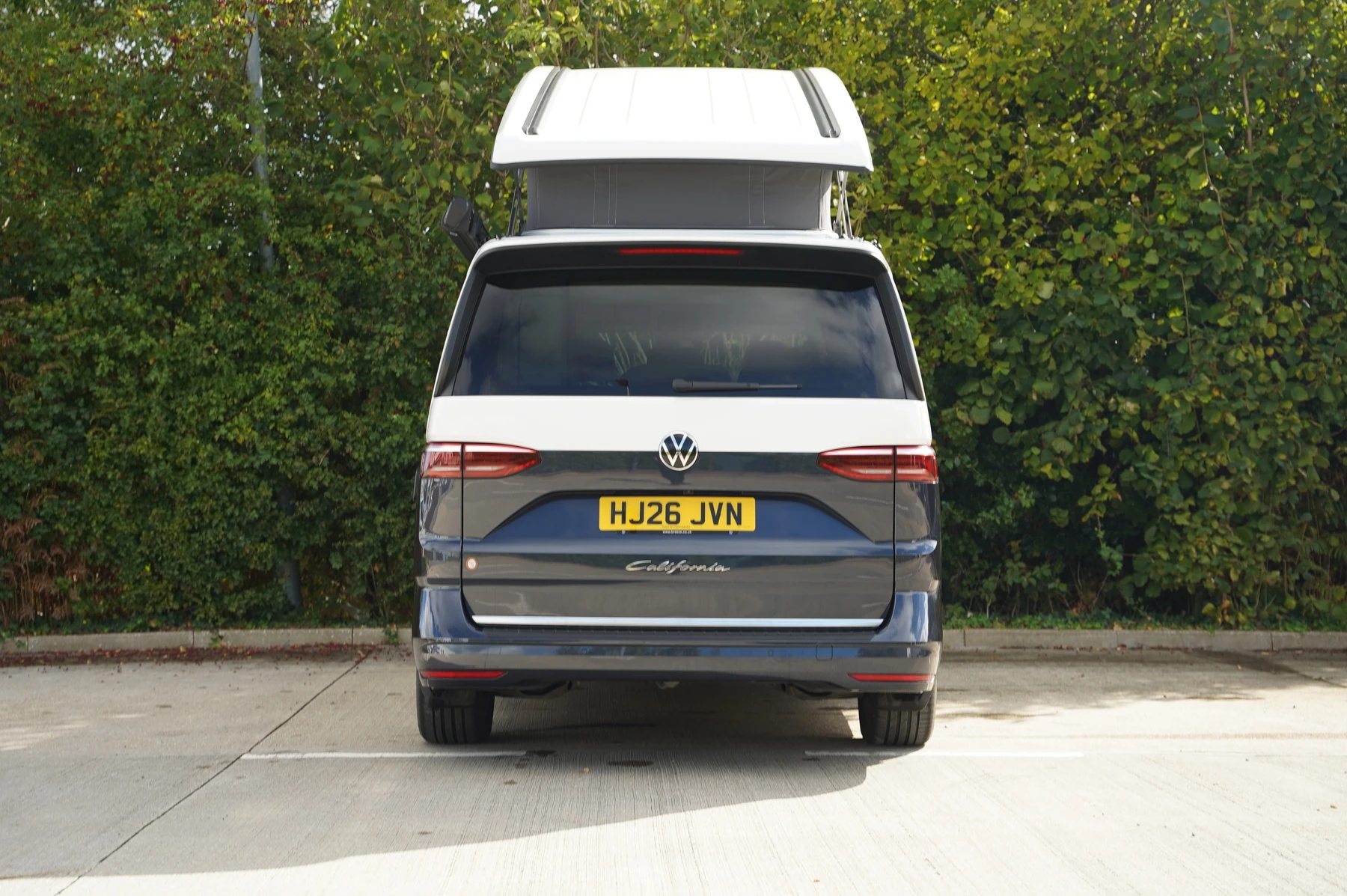 Volkswagen-California-image-9