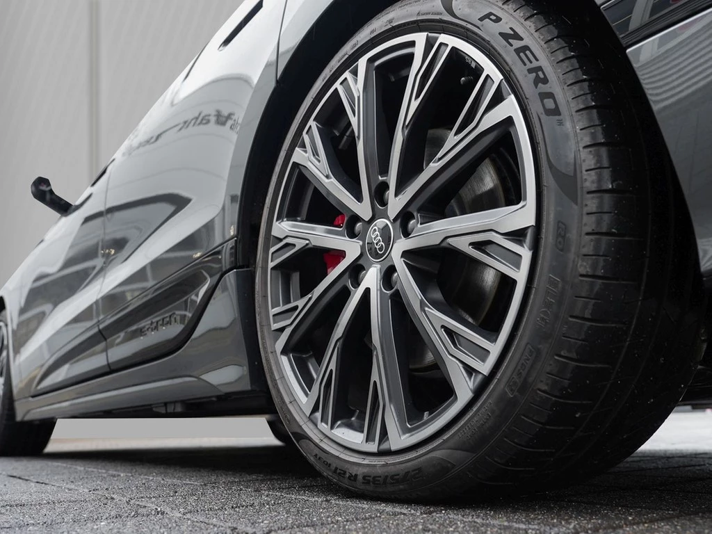 Audi-S6 Avant e-tron-image-4