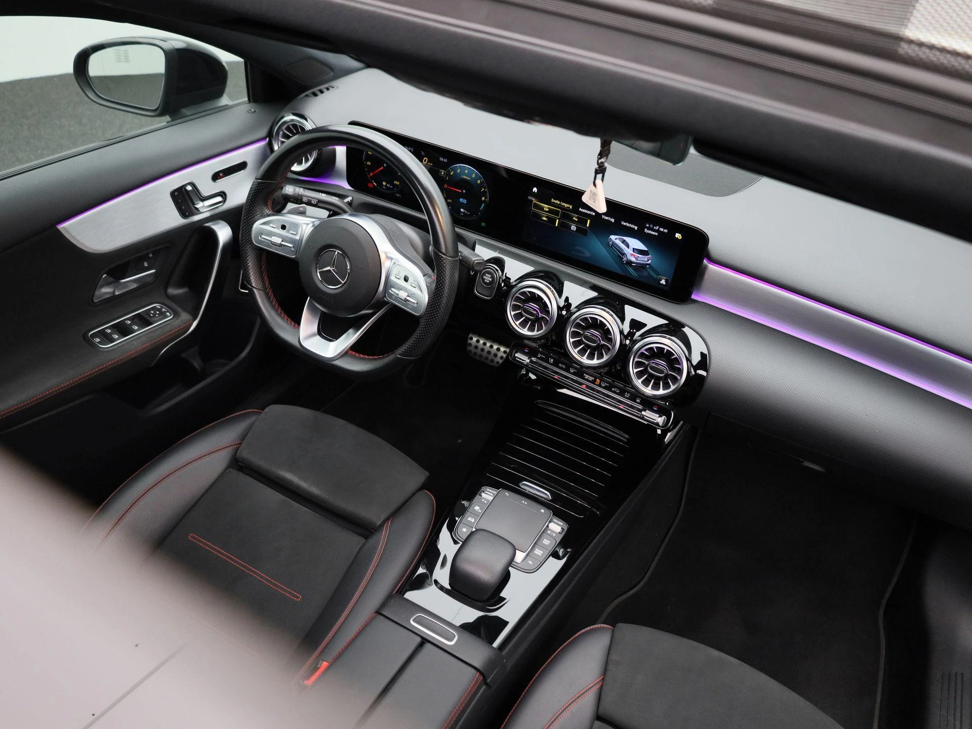 Mercedes-Benz-A-Klasse-image-37