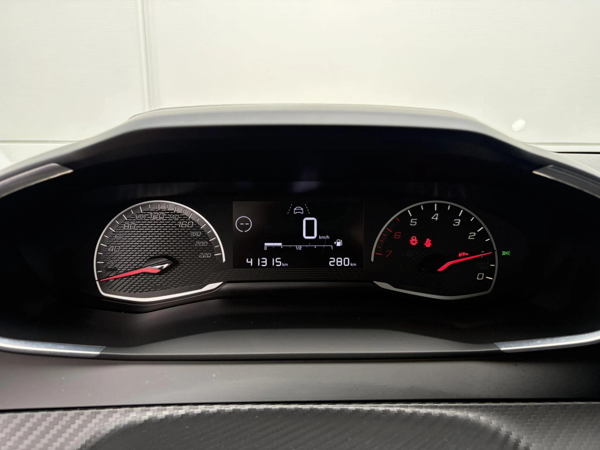 Peugeot-208-image-12