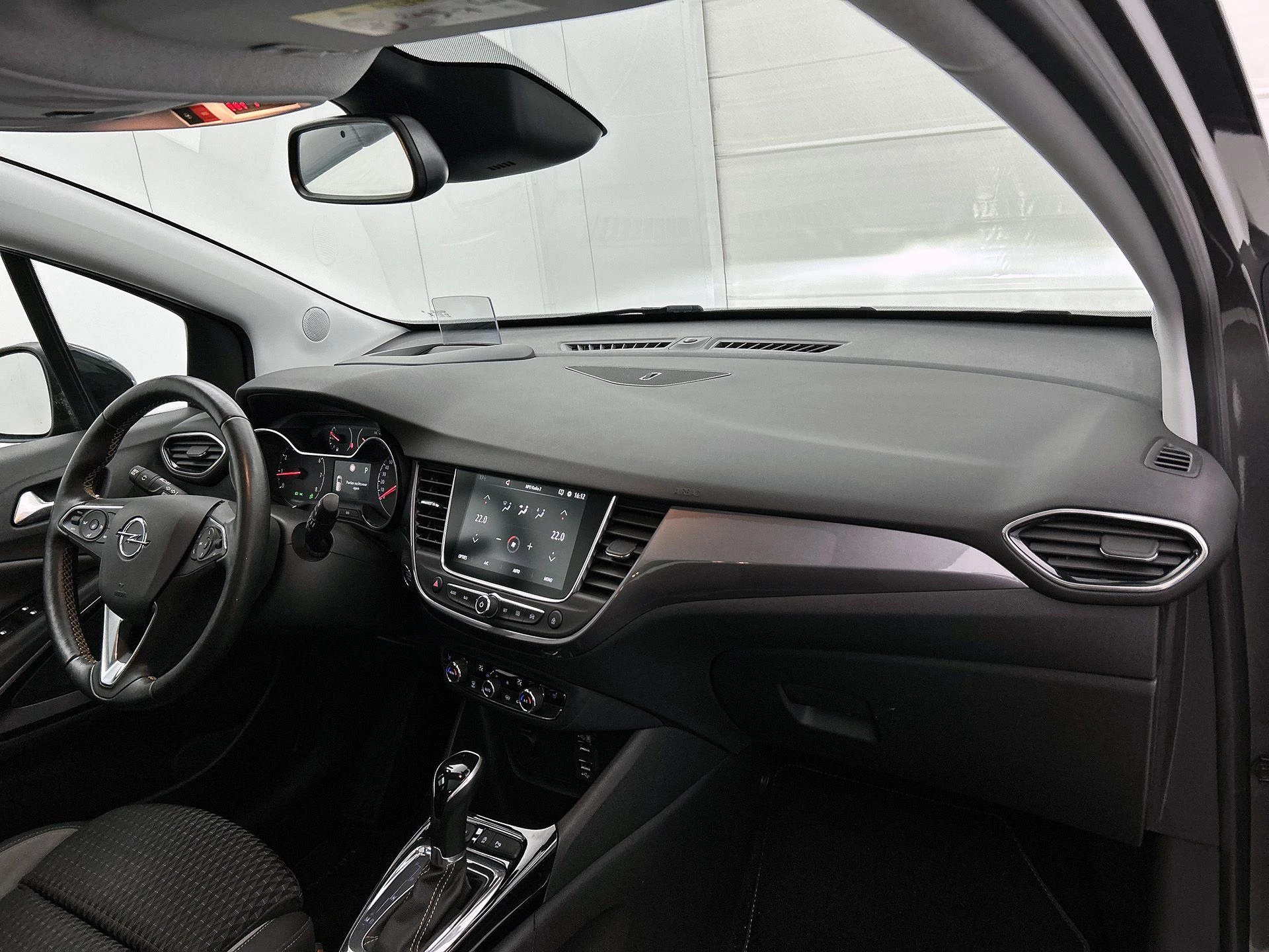 Opel-Crossland X-image-24