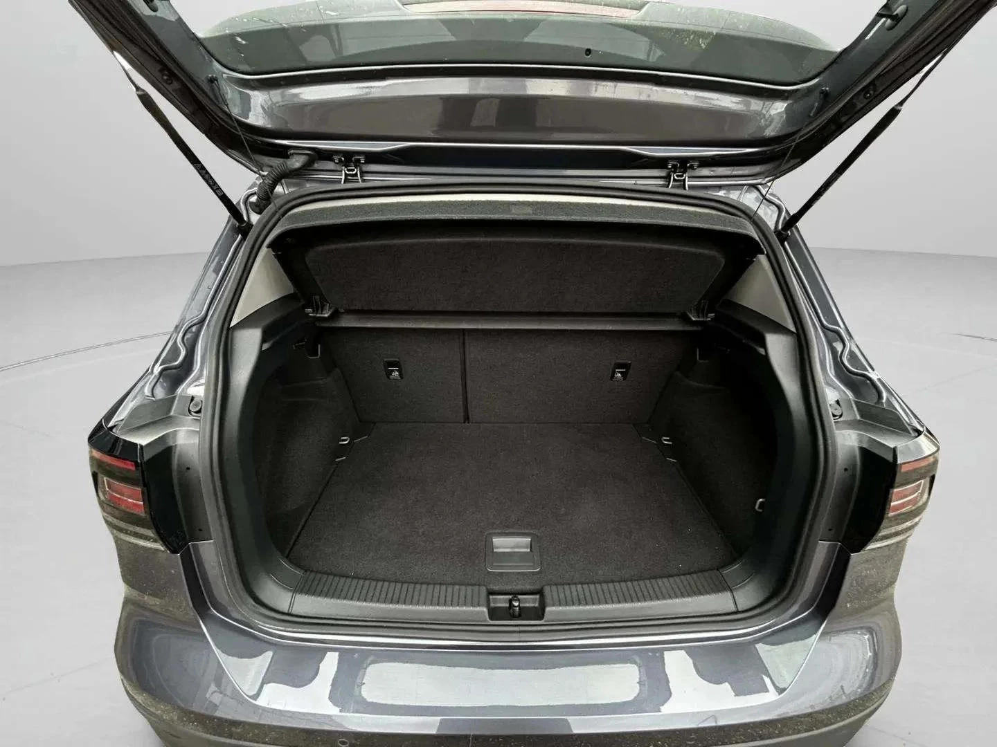 Volkswagen-T-Cross-image-21