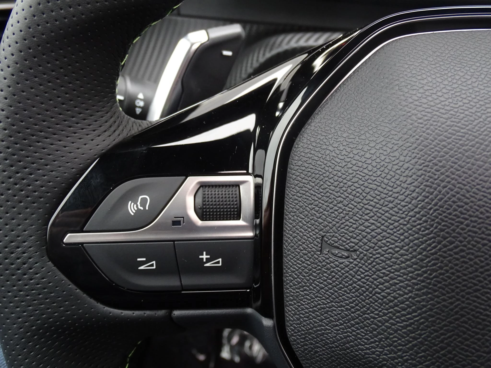 Peugeot-2008-image-19