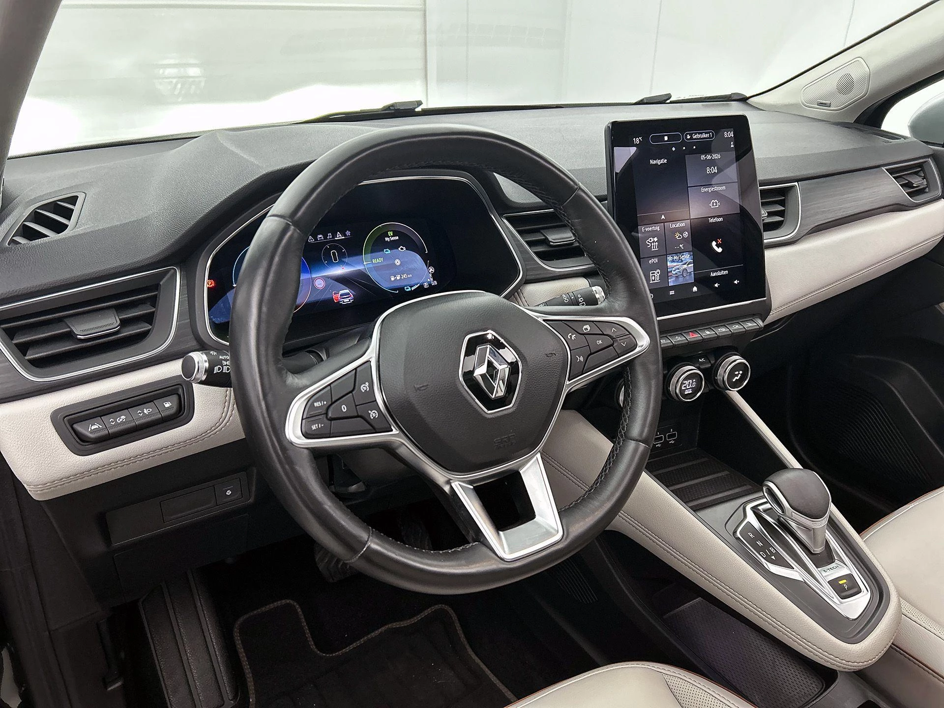 Renault Captur 1.6 E-Tech Plug-in Hybrid 160 Initiale Paris