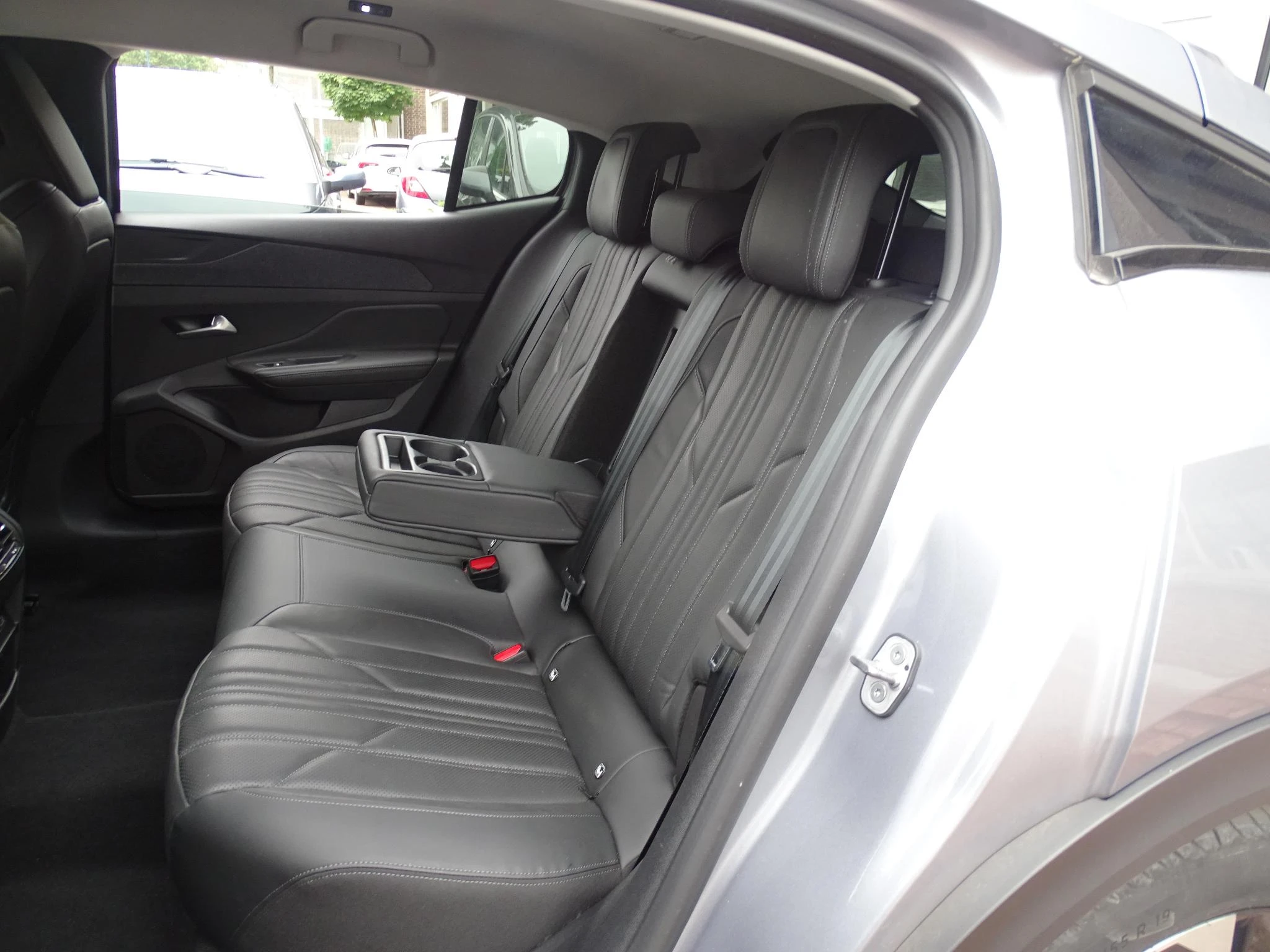 Peugeot-408-image-16