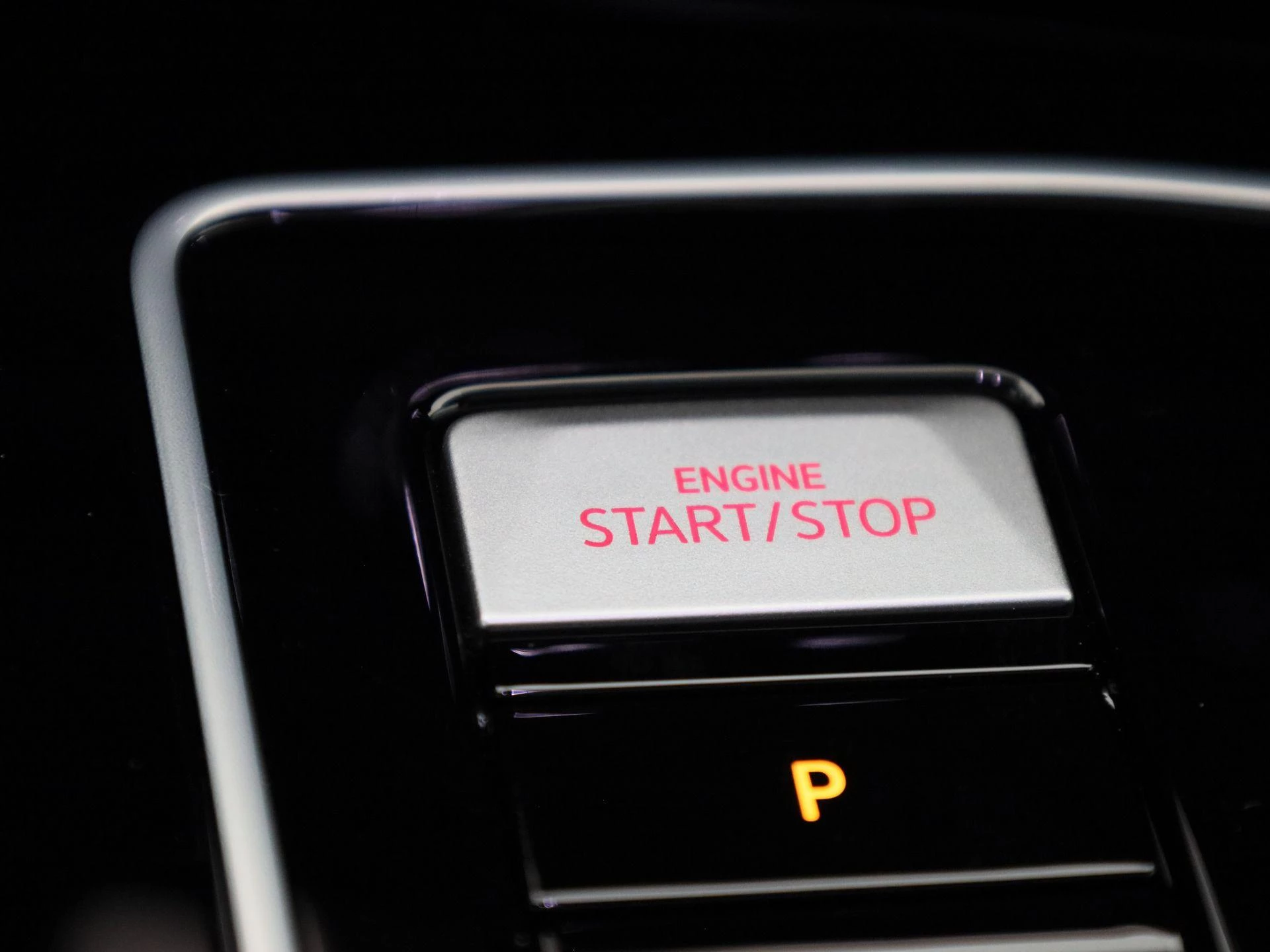 Volkswagen-Golf-image-23