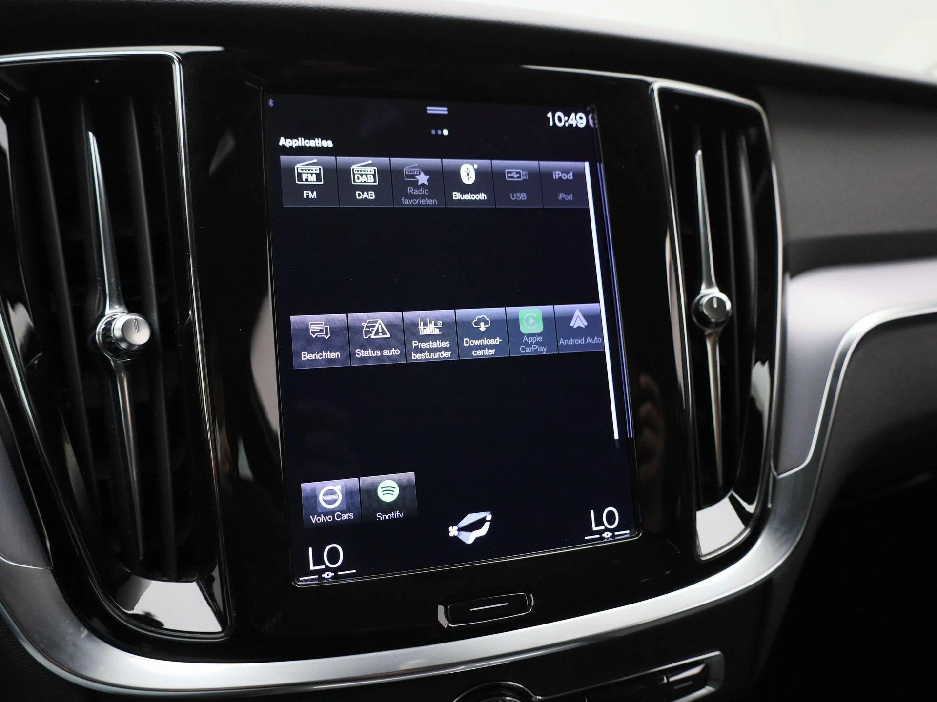 Volvo-V60-image-26
