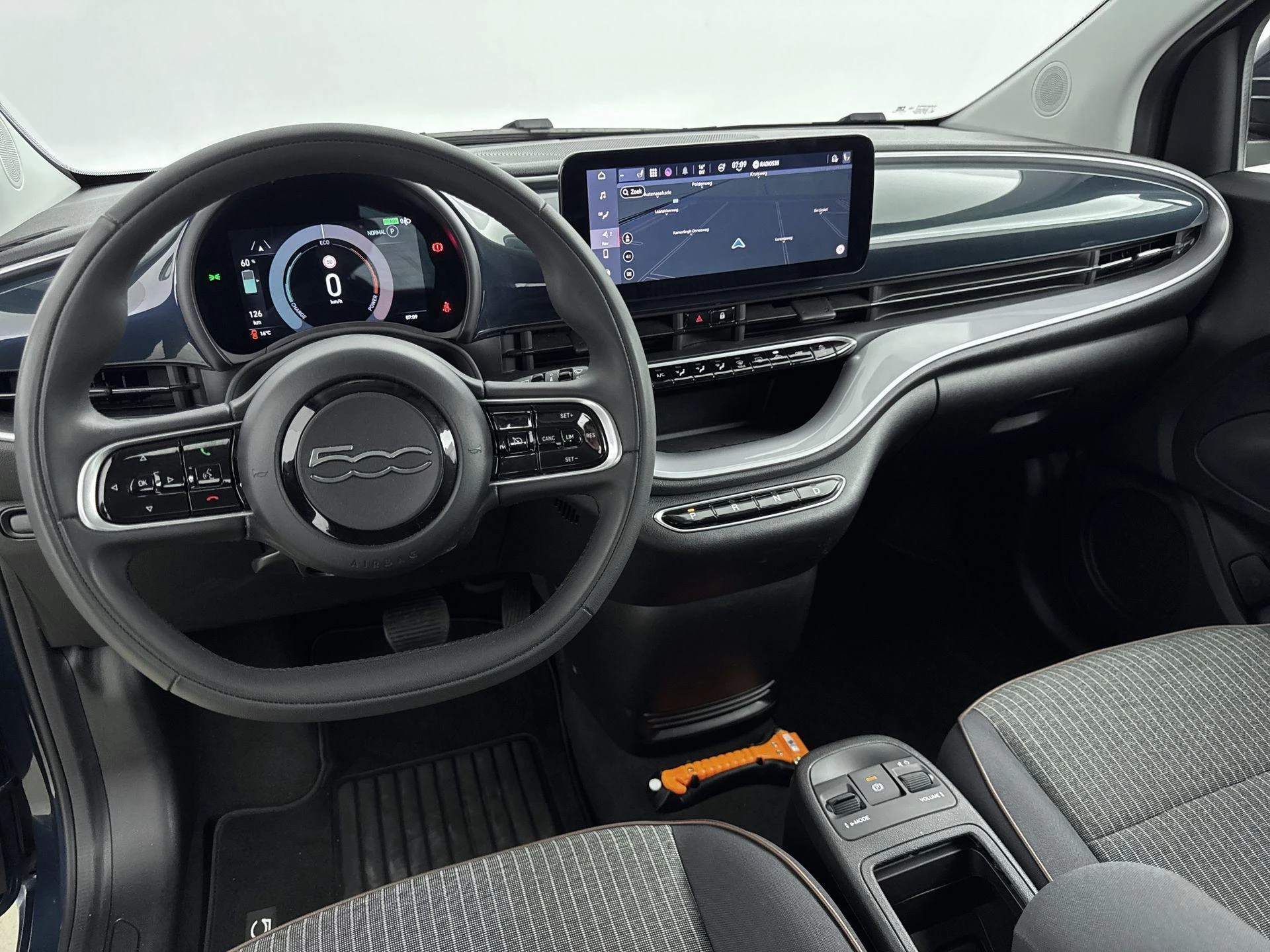 Fiat-500e-image-13
