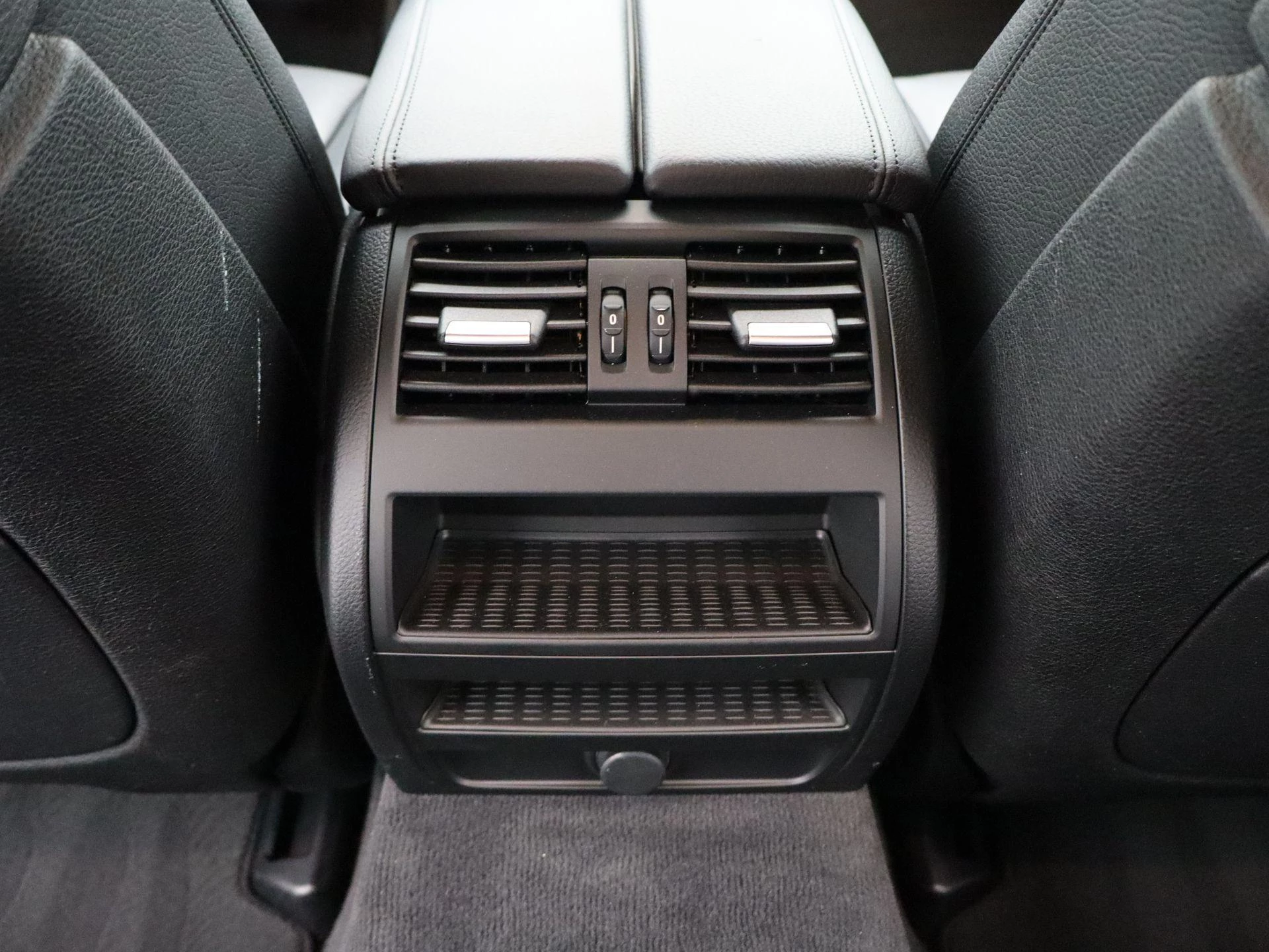 BMW-5 Serie-image-46