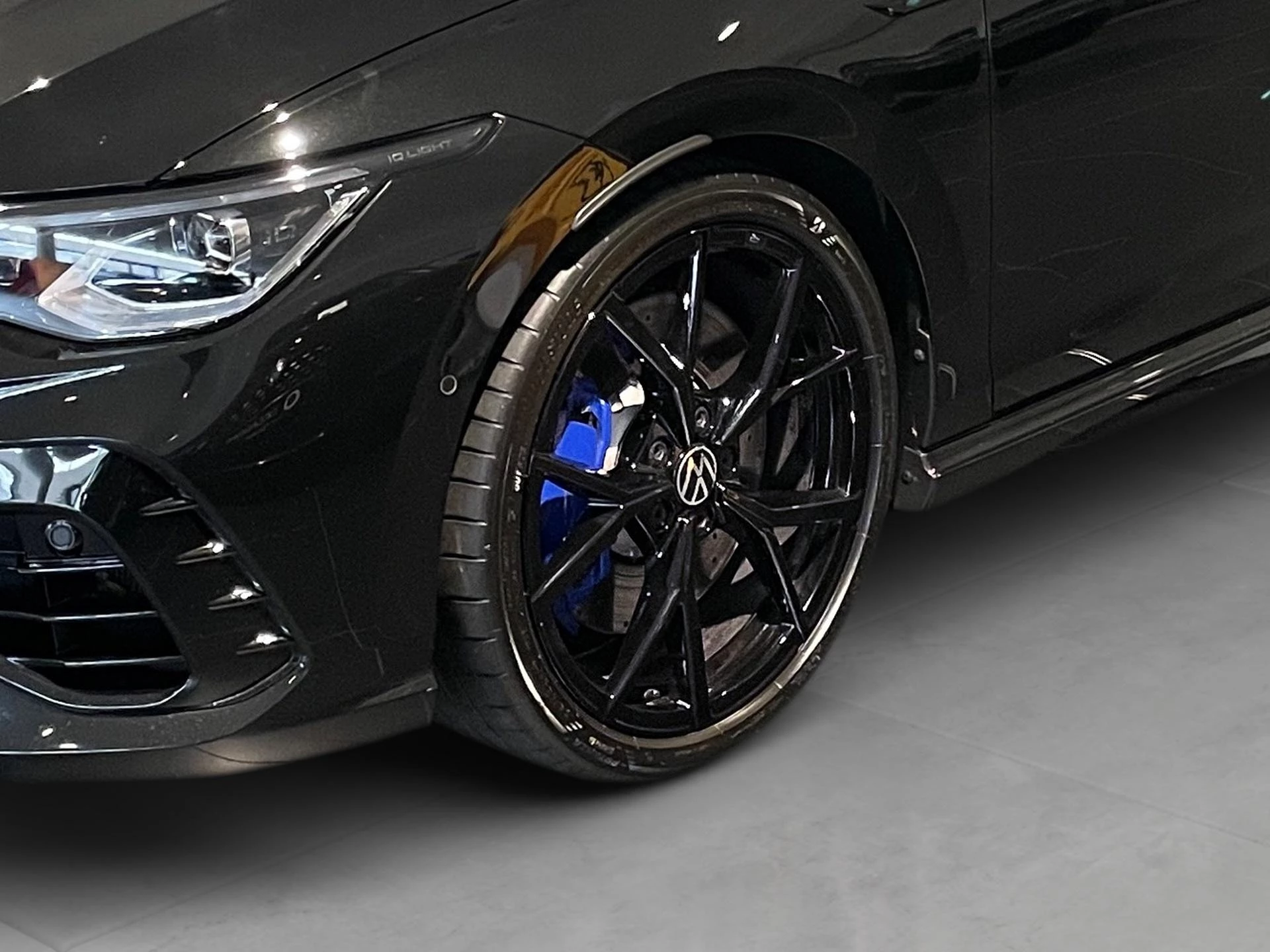 Volkswagen-Golf-image-19