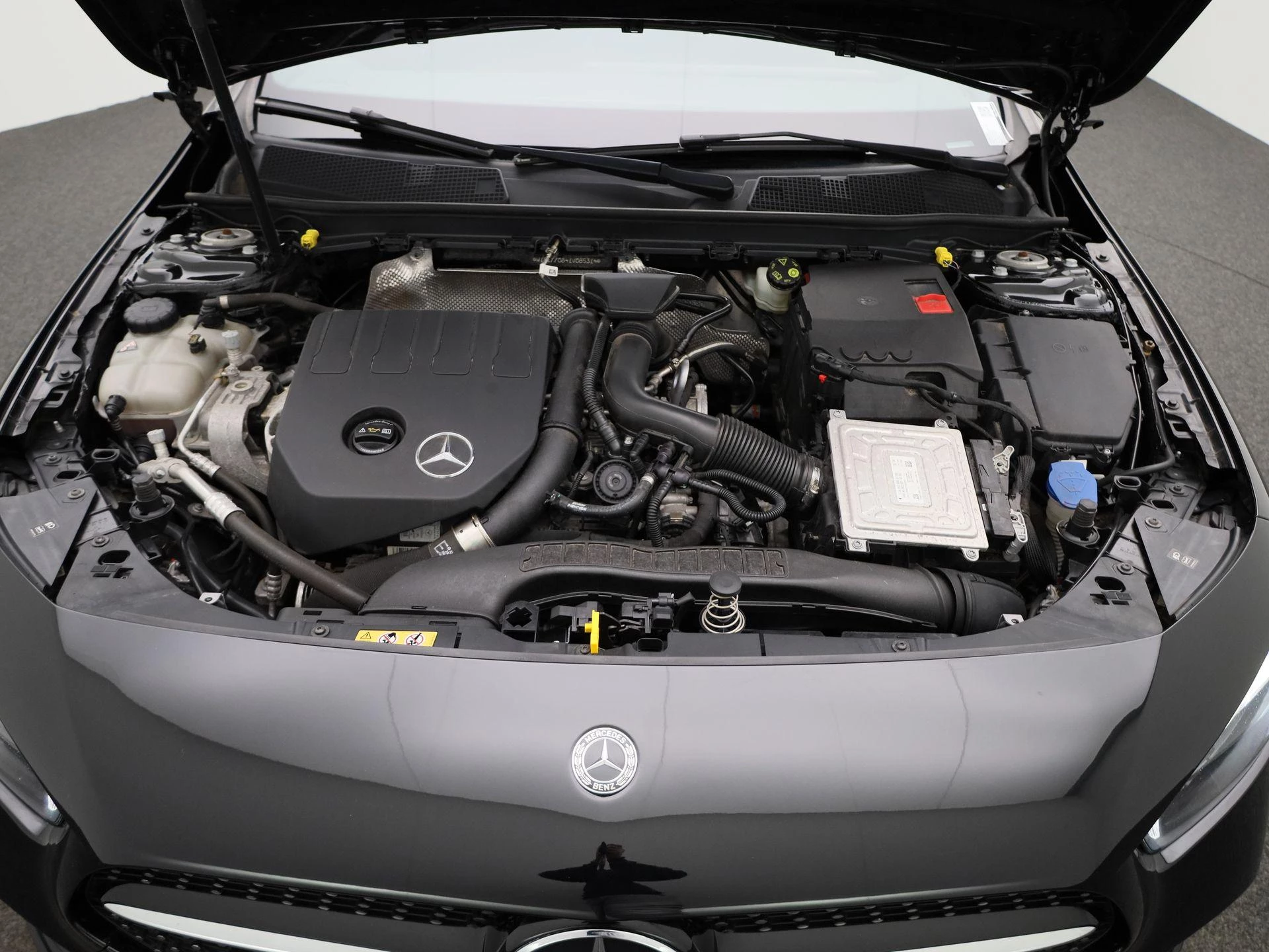 Mercedes-Benz A-Klasse 180 Aut. AMG Business Solution