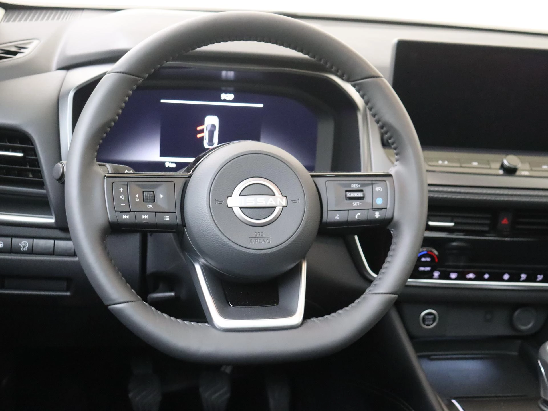 Nissan-QASHQAI-image-9