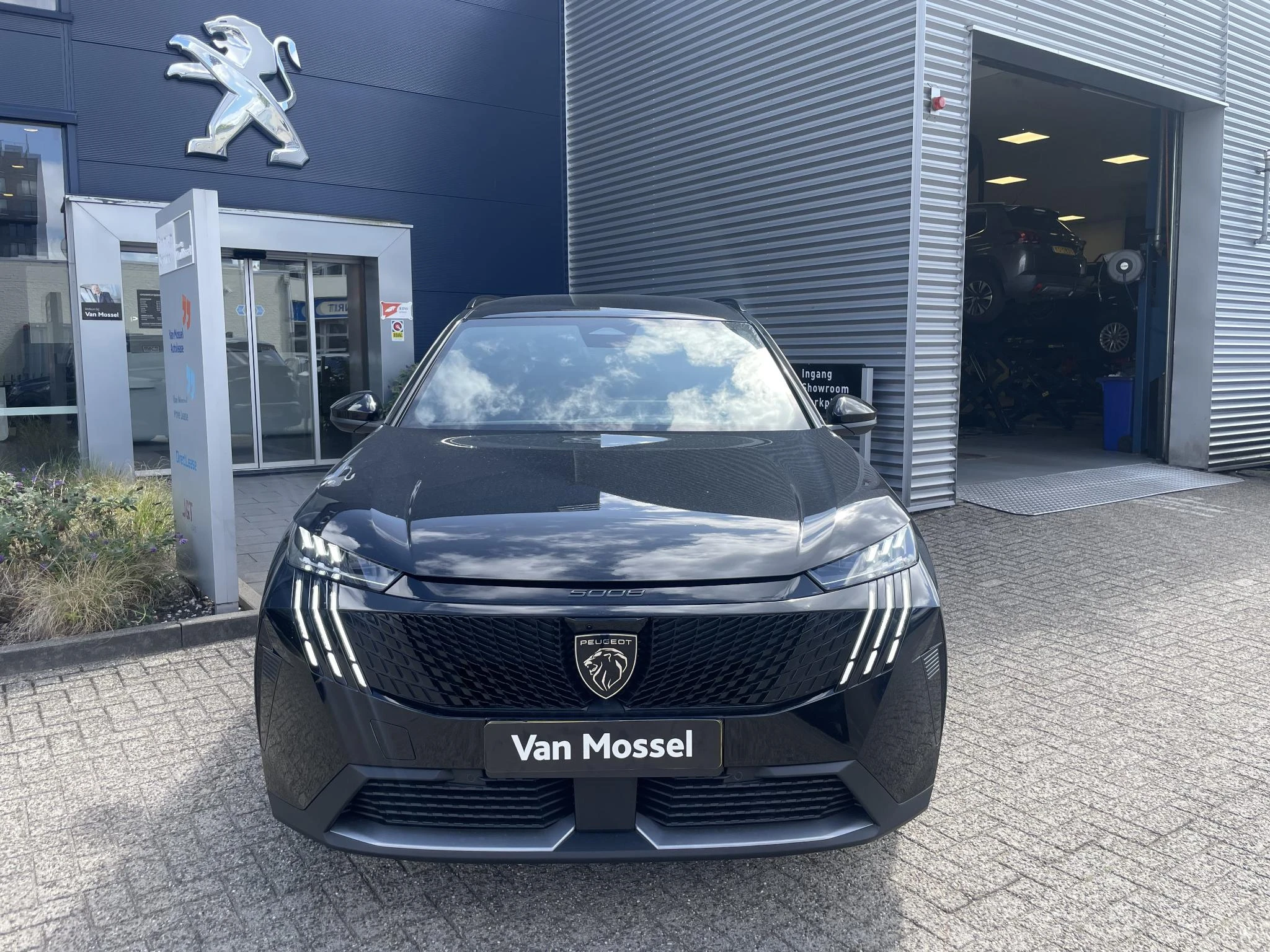 Peugeot-5008-image-4
