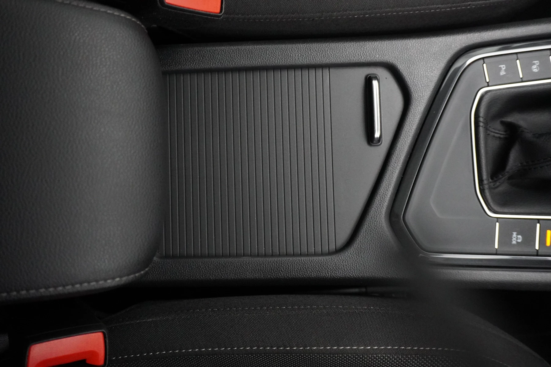Volkswagen-Tiguan-image-34