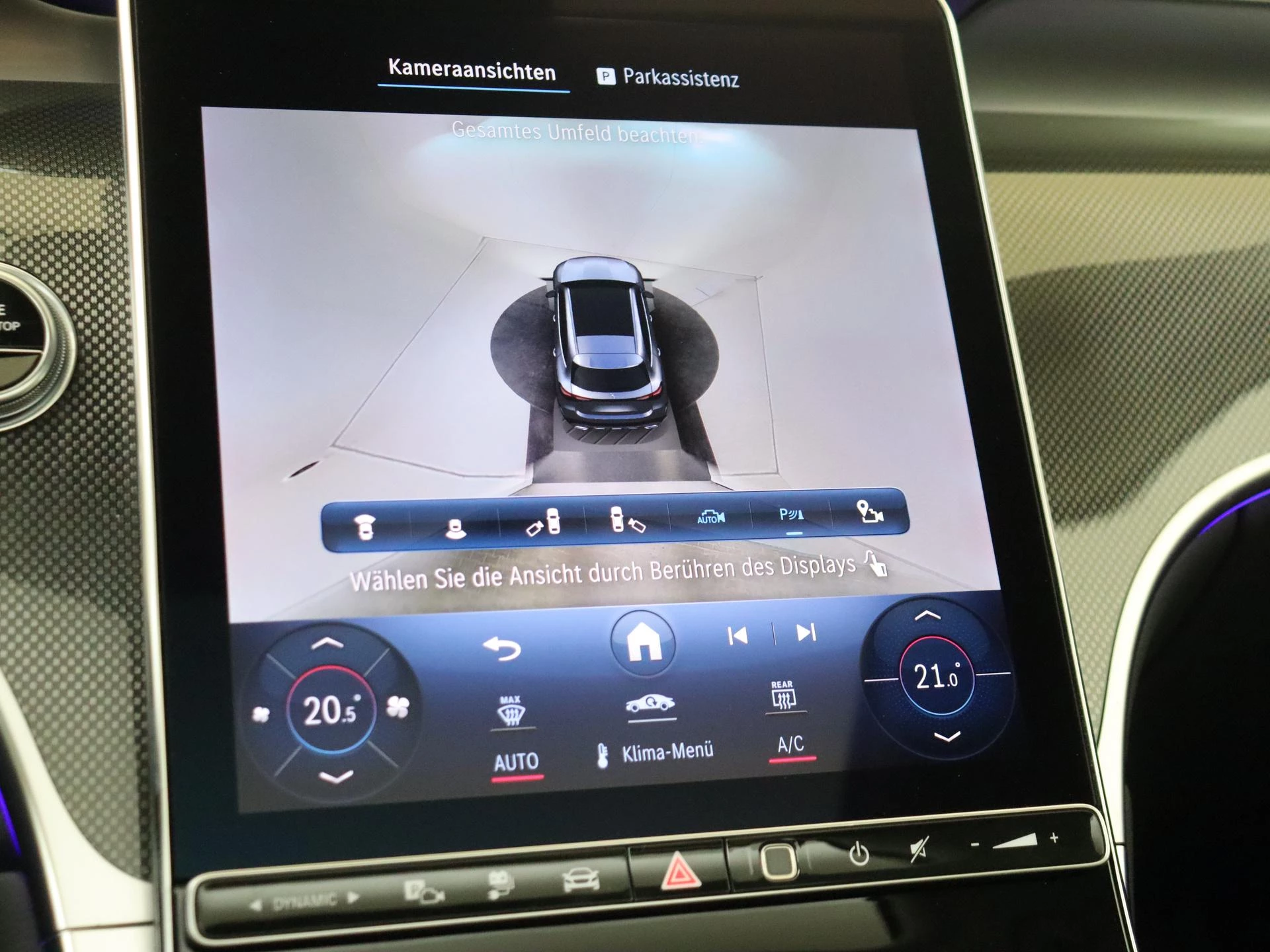 Mercedes-Benz-GLC-image-18