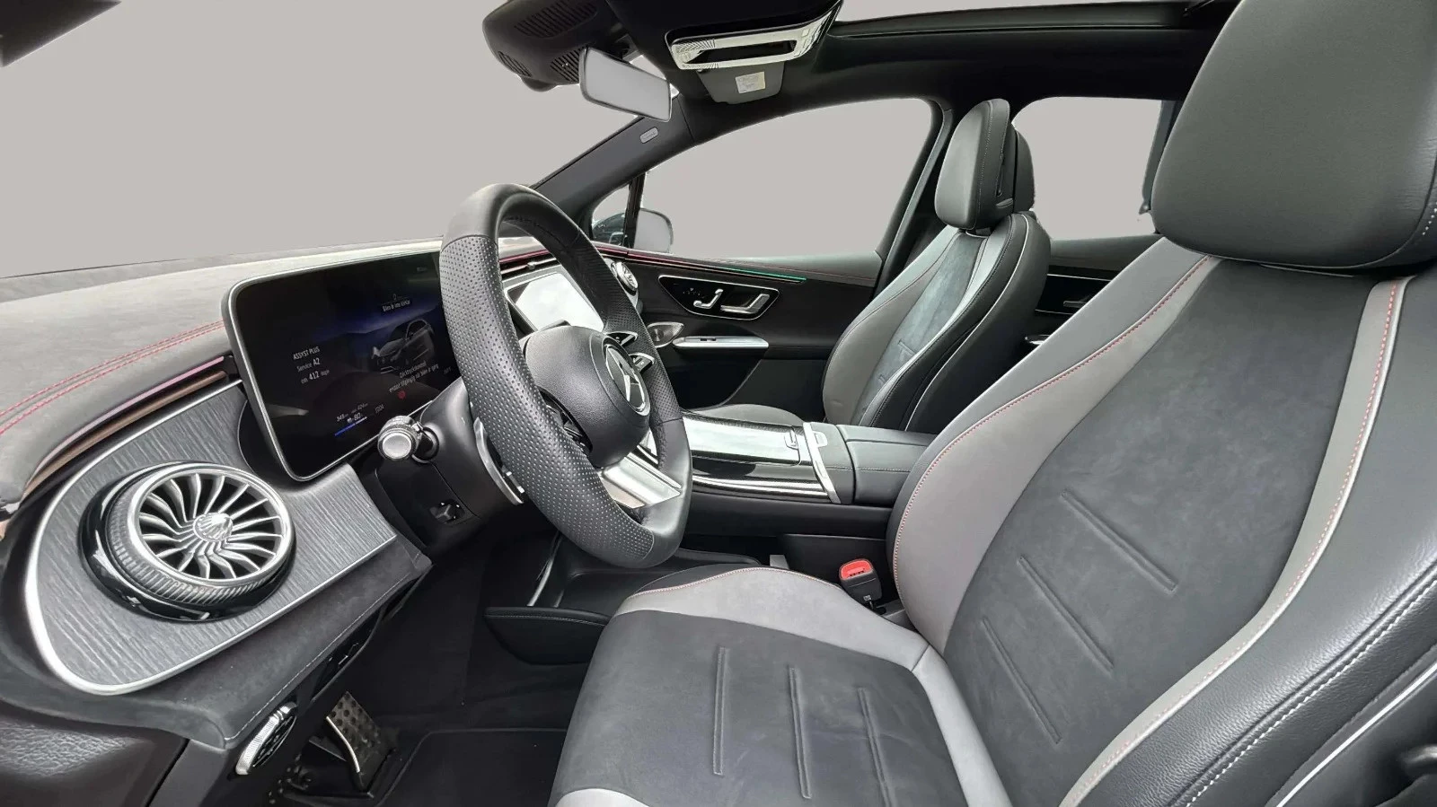 Mercedes-Benz-EQE-image-8