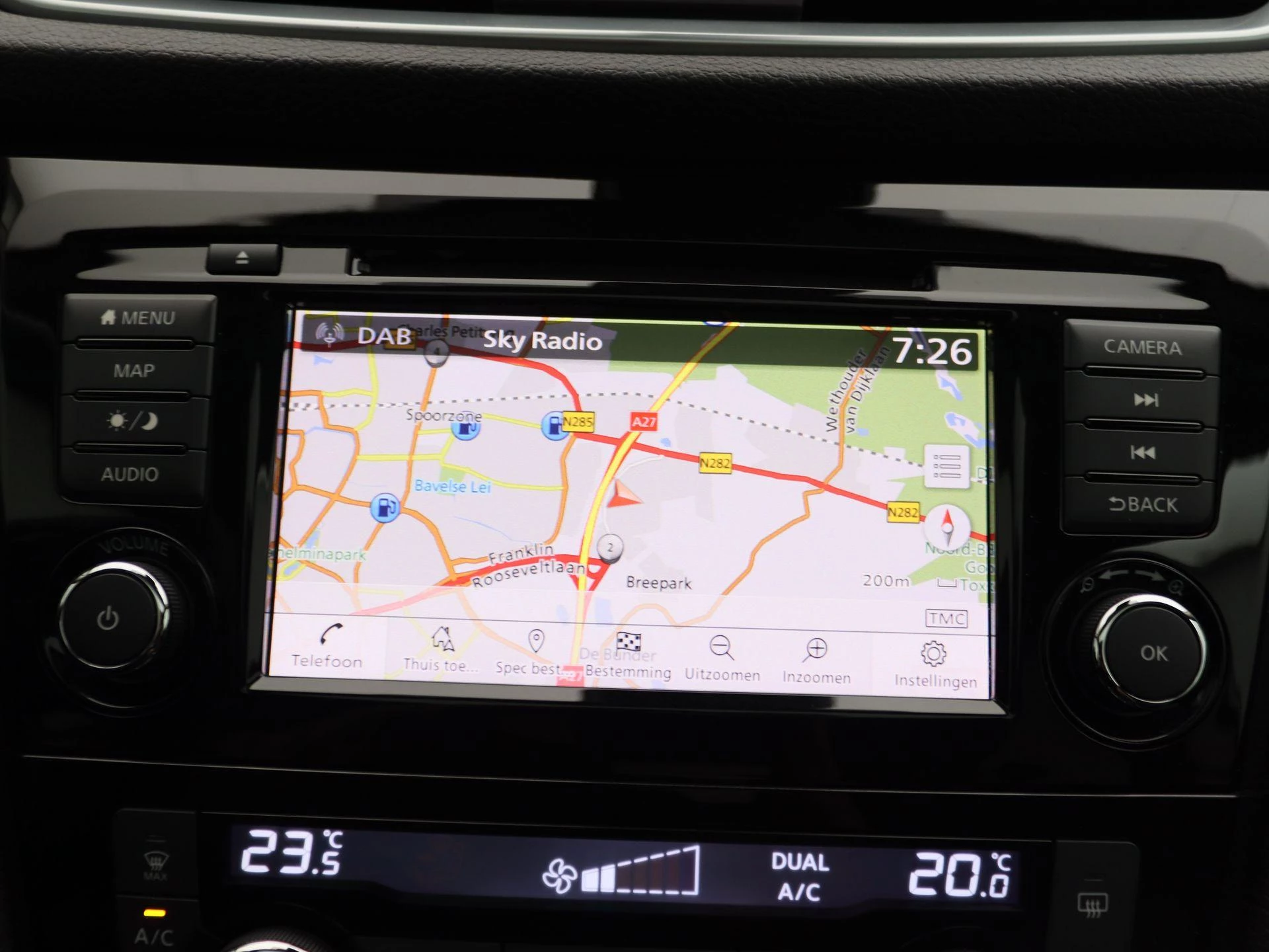 Nissan-QASHQAI-image-9