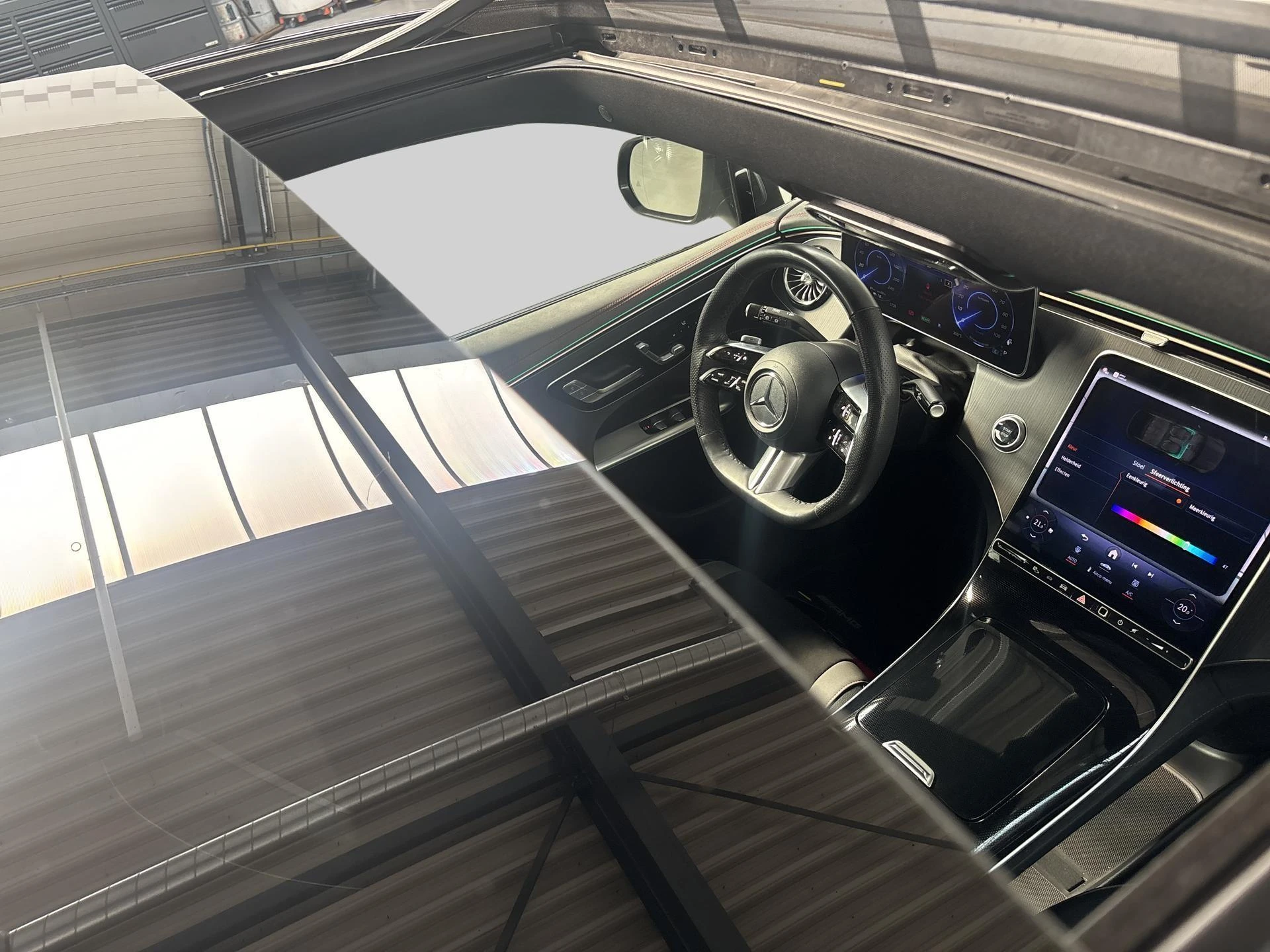 Mercedes-Benz EQE SUV 300 AMG LINE + BURMESTER + PANO DAK + TREKHAAK + DIGITAL LIGHT