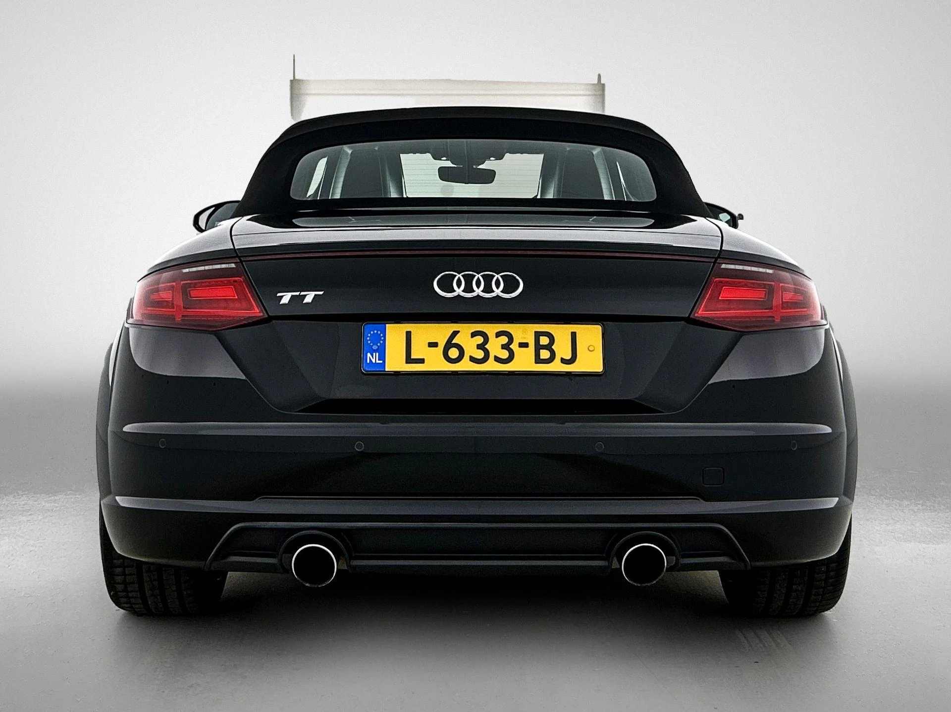 Audi-TT-image-2