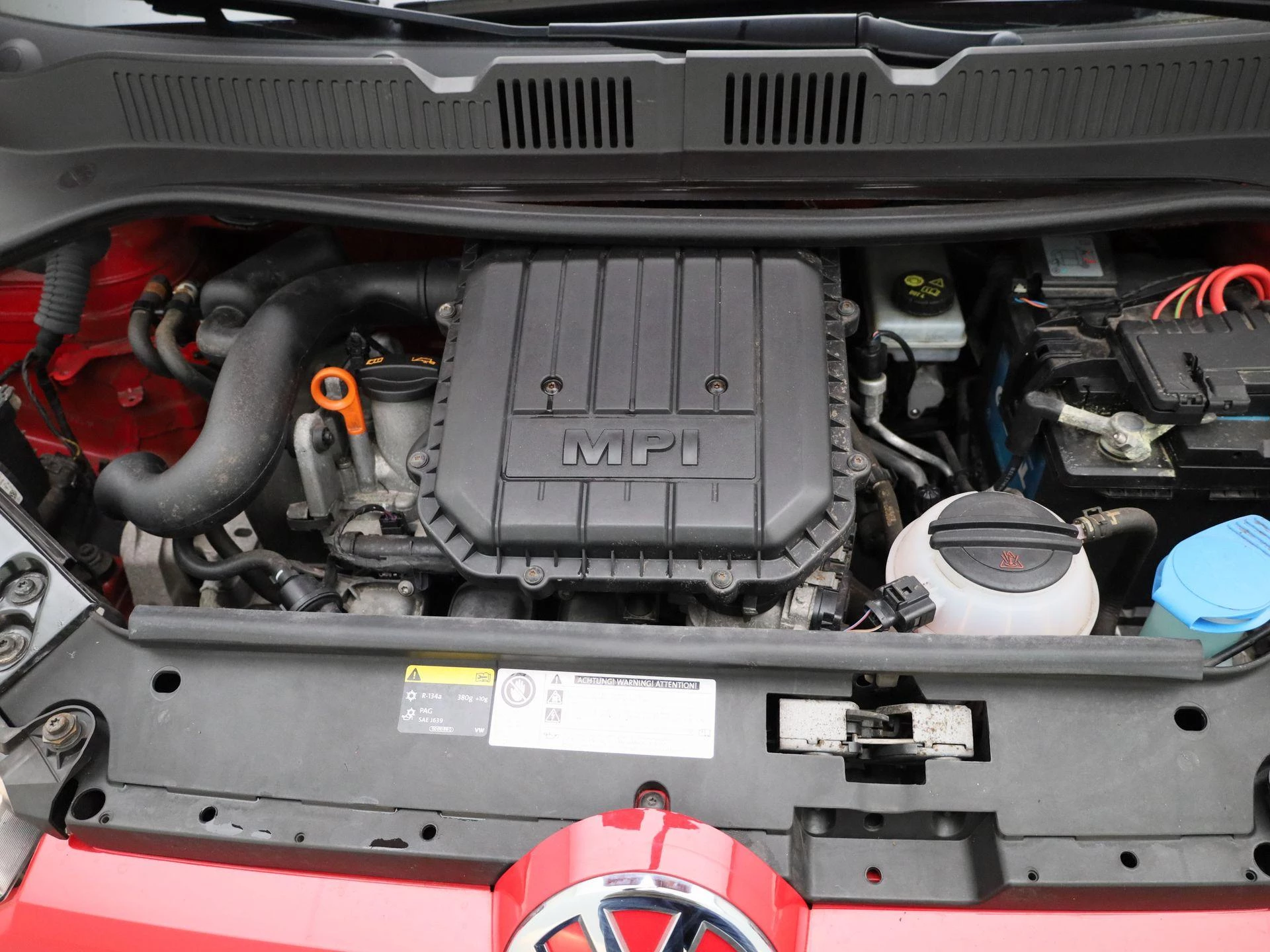 Volkswagen-up!-image-23