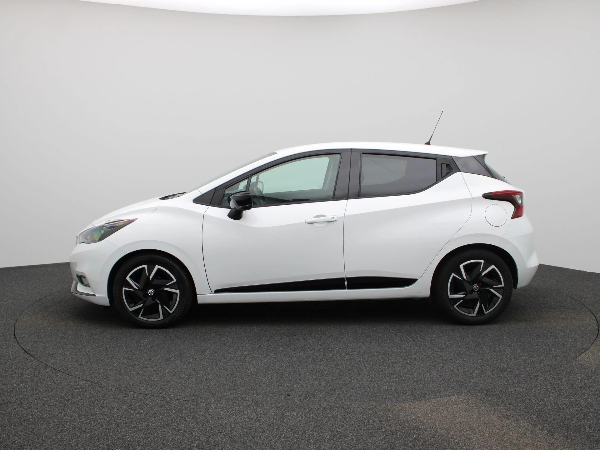 Nissan-Micra-image-3